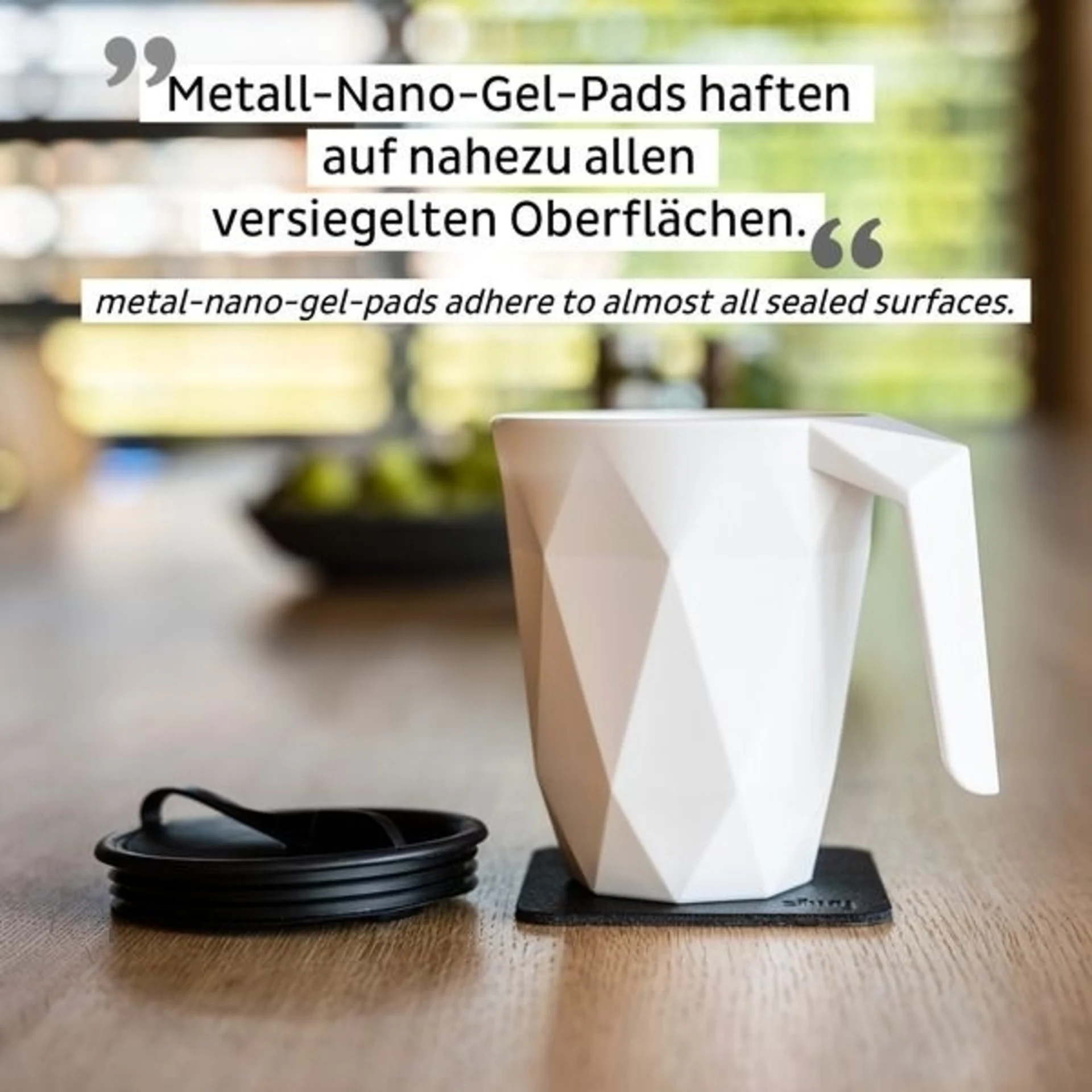 Kunststoff Henkel-Tasse TO GO mit Deckel und Nano-Gel-Pad, 0.3l, schwarz