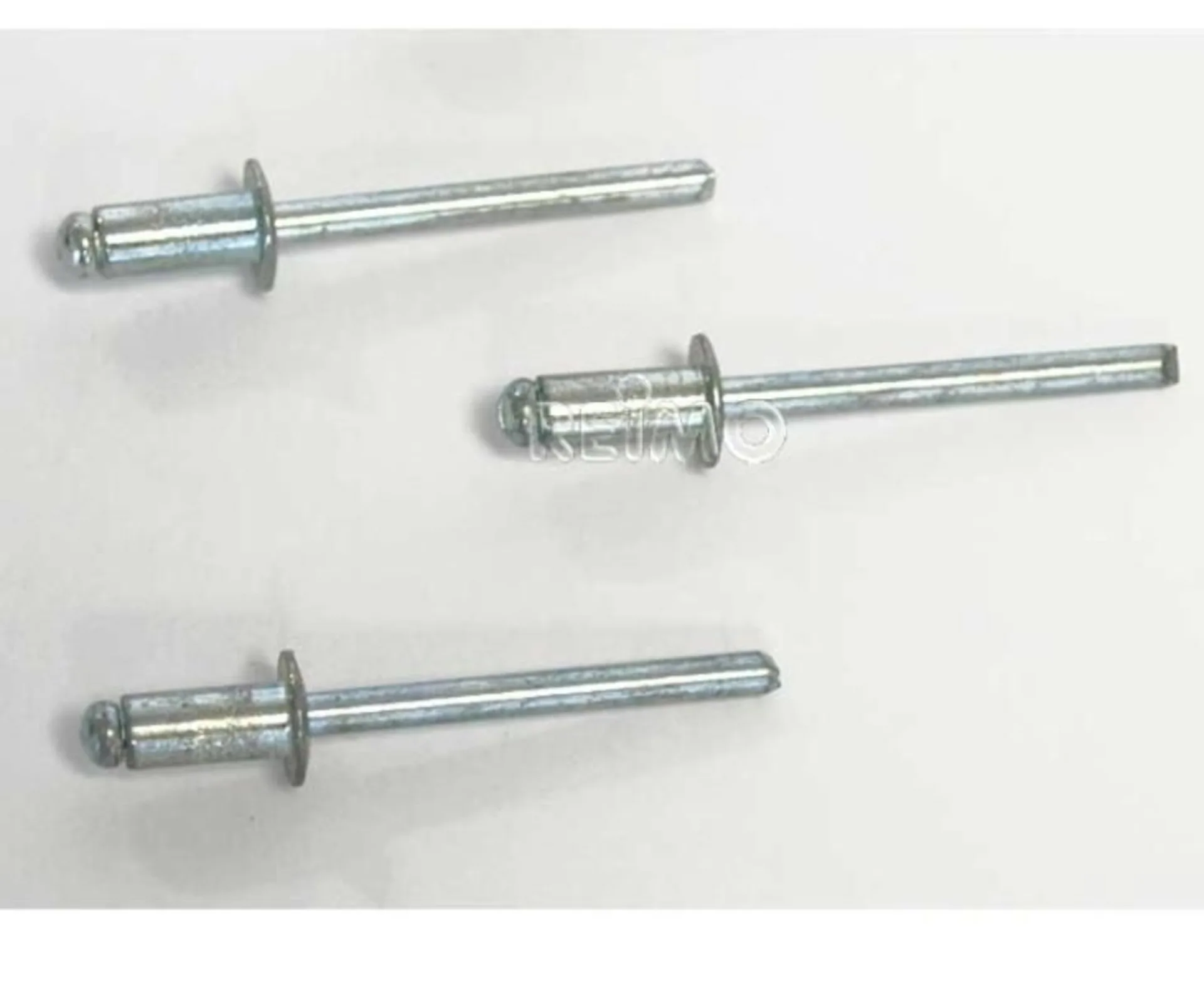 Rivets aveugles en acier 5 x 10 (10 pcs)