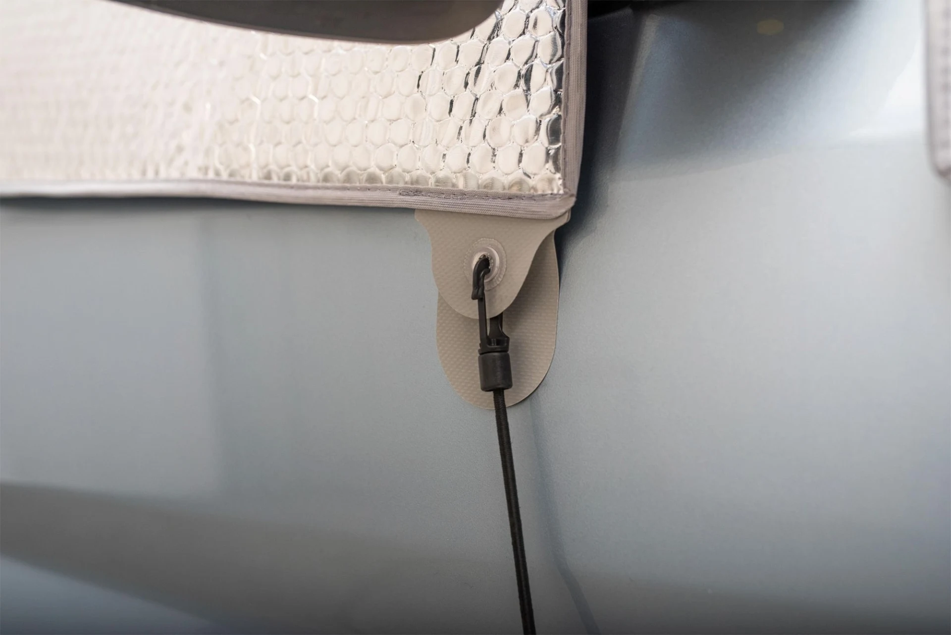 Tapis isolant extérieur Hindermann Four Reasons pour Ford Transit Custom (CamperVan) à partir de 2024 Tapis isolant extérieur Hindermann Four Reasons pour Ford Transit Custom (CamperVan) à partir de 2024