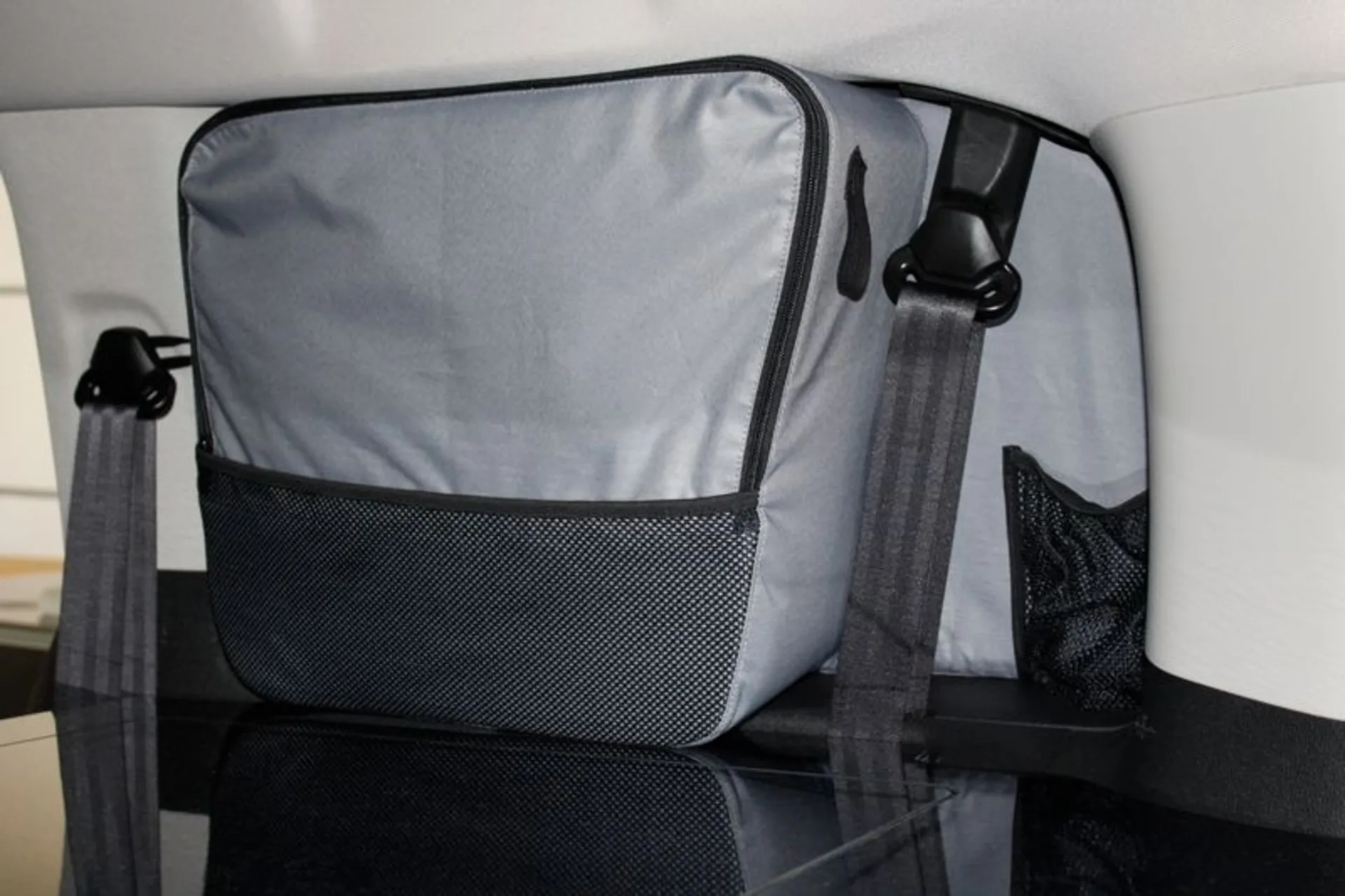 Linke Fenstertasche für Citroen Spacetourer / Pössl Campster - schafft zusätzlichen Stauraum