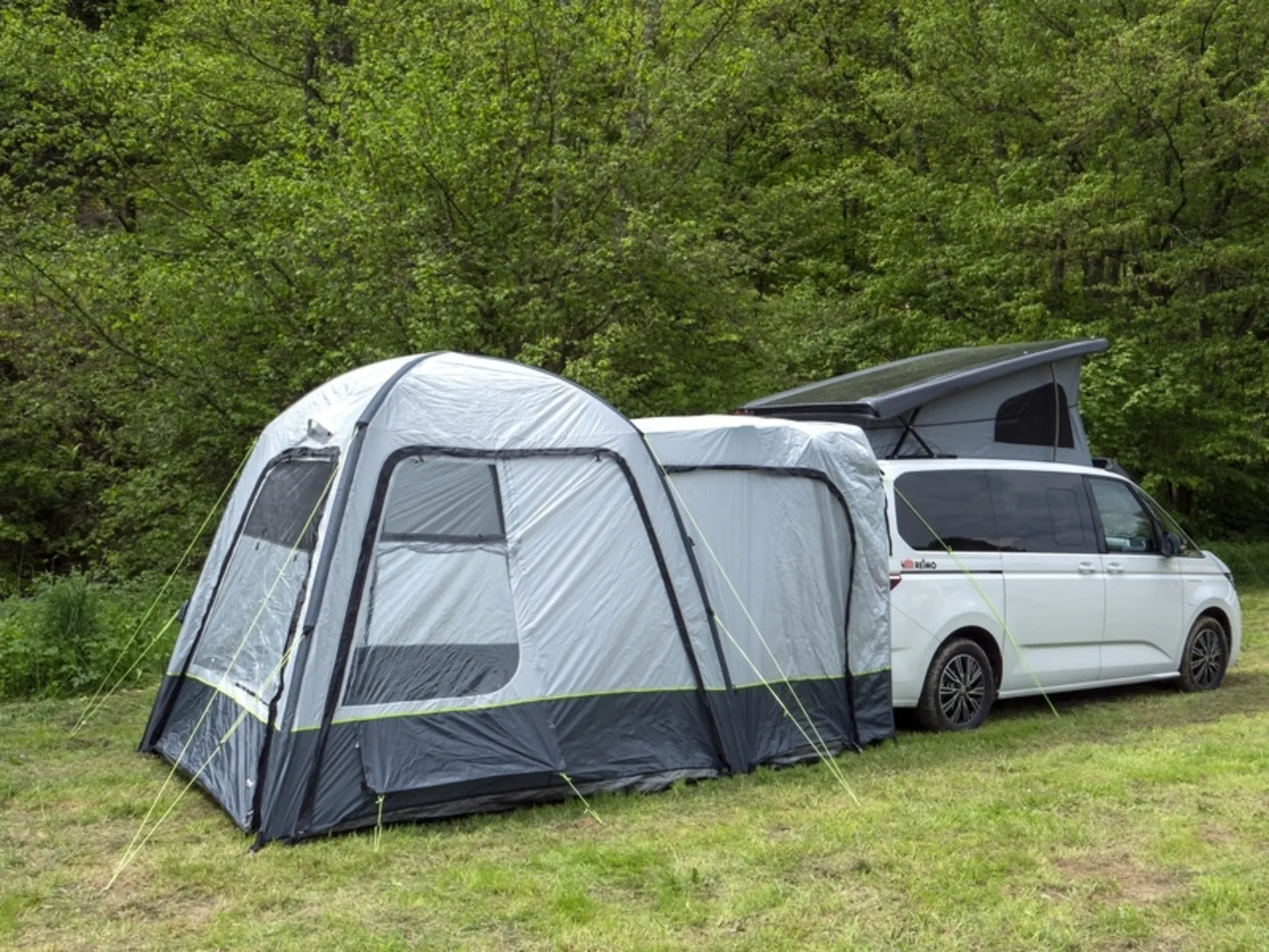 Tente arrière universelle Uni Van Air pour bus
