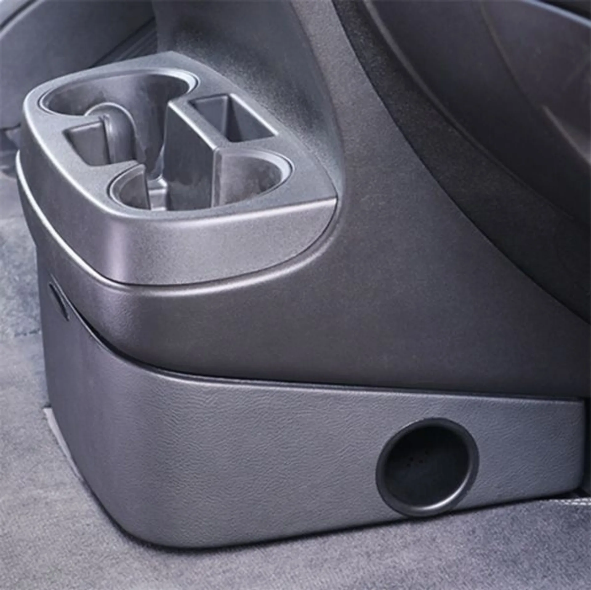 CampTec Style MiKo Bassreflex-Subwoofer für Fiat Ducato, Citroen Jumper und Peugeot Boxer ab 2006