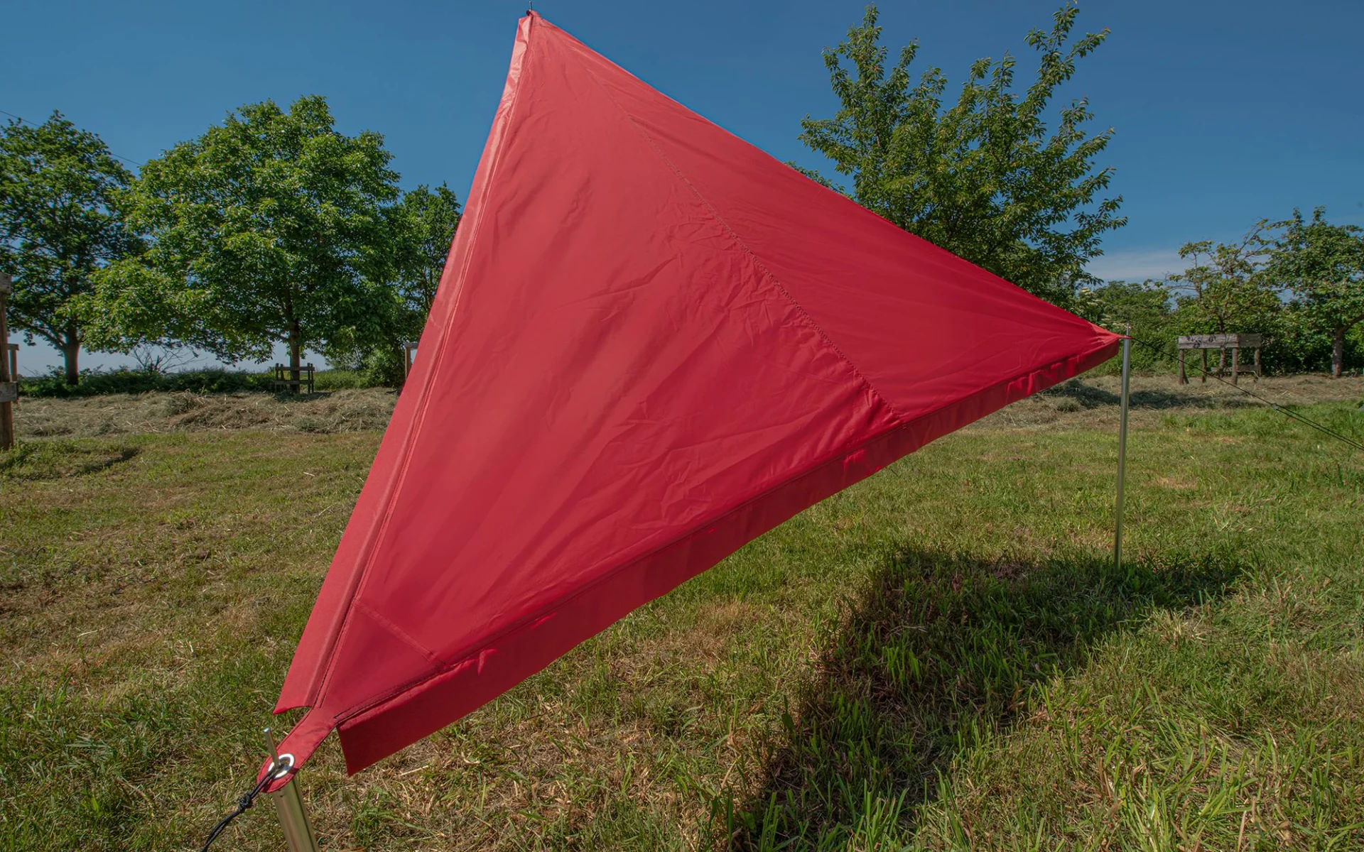 Bent Sonnensegel Zip-Protect Canvas Single mit Reißverschluss-Abdeckklappen rot/RV schwarz