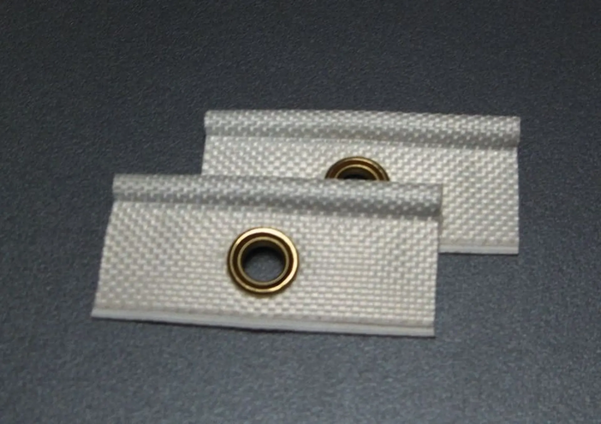 Universal-Halterung für 5mm Keder zur Befestigung von Sturmleinen, Utensilotaschen und mehr