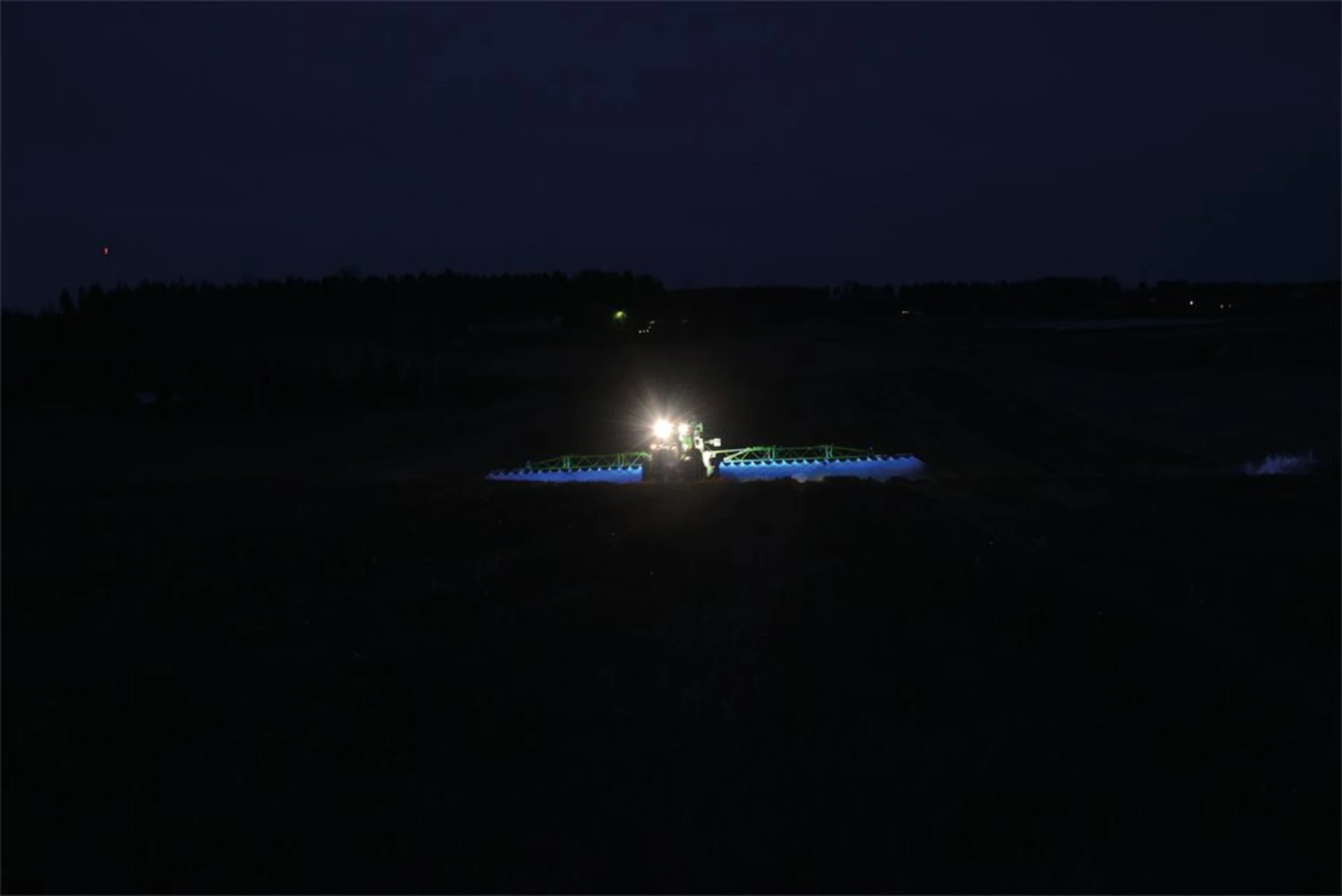 Nordic SCORPIUS 400 Blue LED-Arbeitsscheinw. **blaues Licht** ideal bei Sprühfahrzeugen