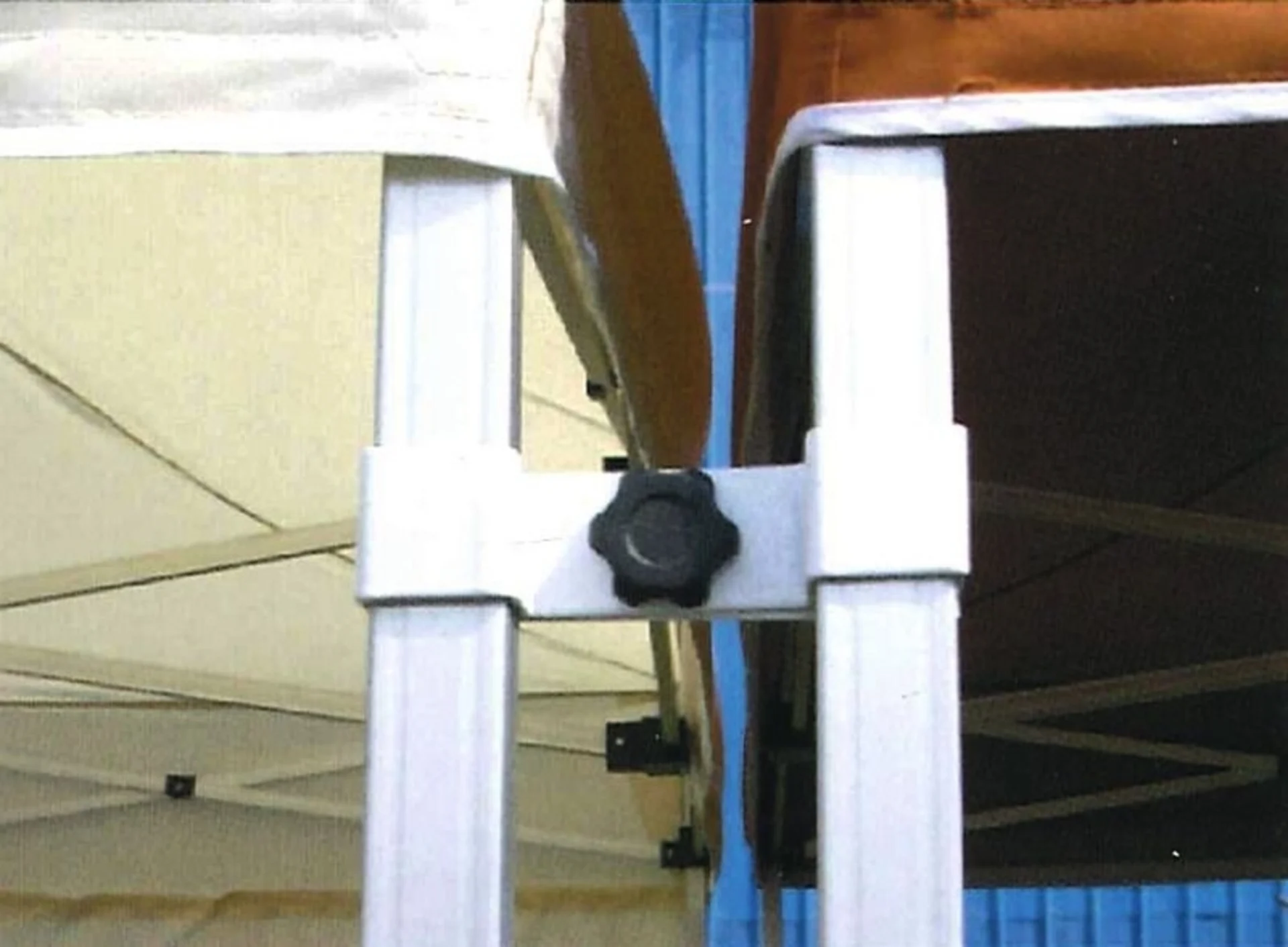 Kit de connexion pour pavillon de tente pour une connexion fixe de 2 pavillons