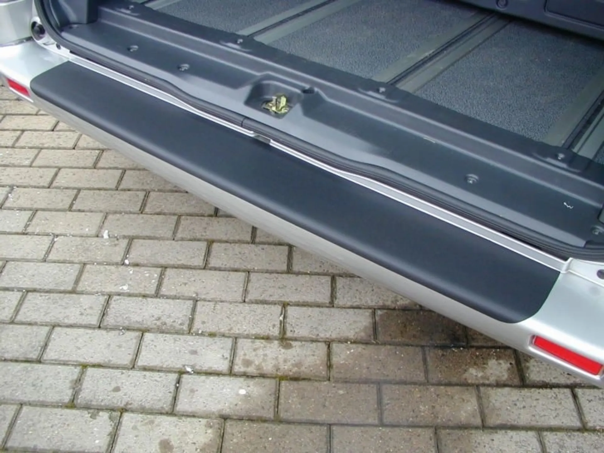 Schutzfolie für Ladekante Renault Trafic