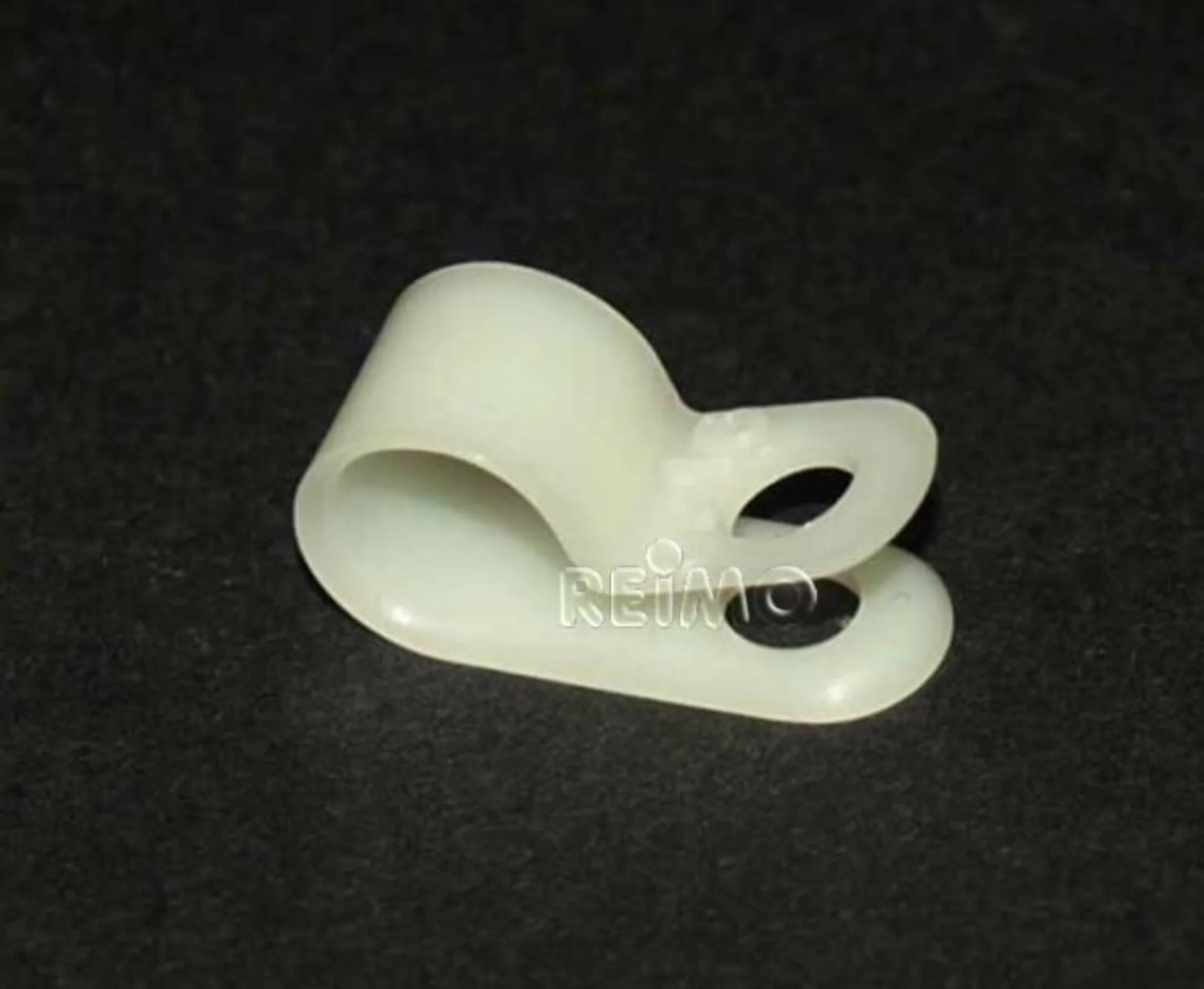 Plastik Rohrschelle 8 mm (einzeln)