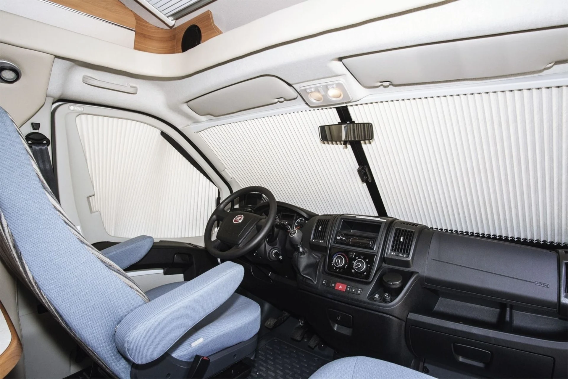 Remis REMIfront IV Verdunkelungssystem Frontscheibe Ford Transit Euro 6 inkl. Licht-Regensensor