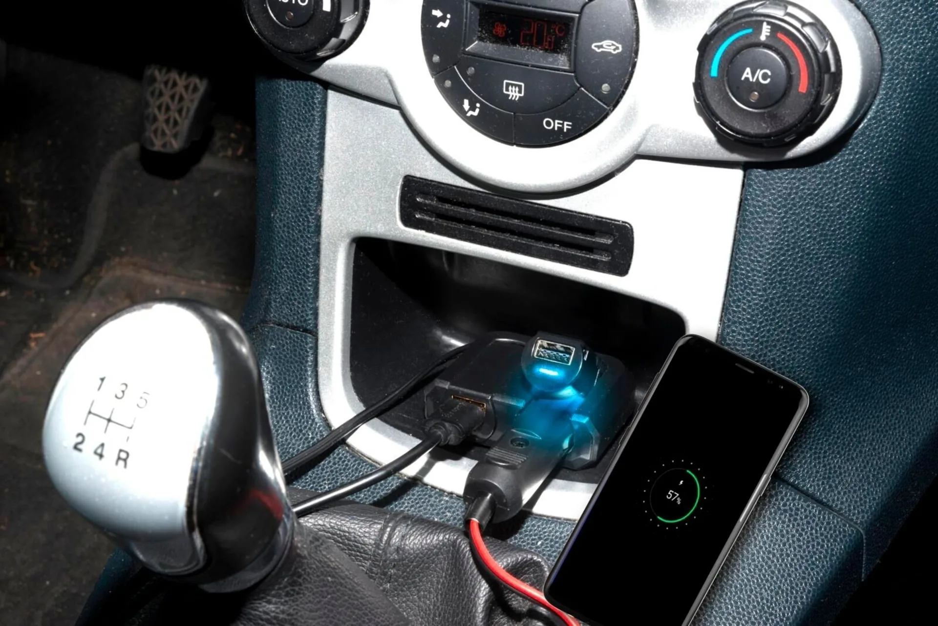 Prise Dunlop double 12/24 V avec 2 x USB