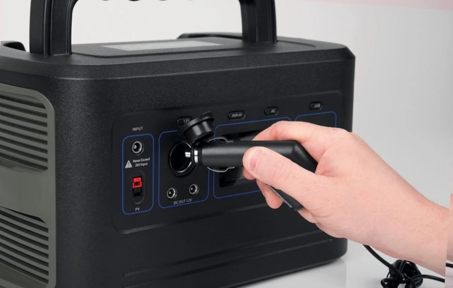 LithPowerUnit 48 - Multifunktionale Power Unit mit Sinus-Inverter, 614Wh LiFePO4 Batterie, Wechselrichter 500 W und MPPT-Solarregler