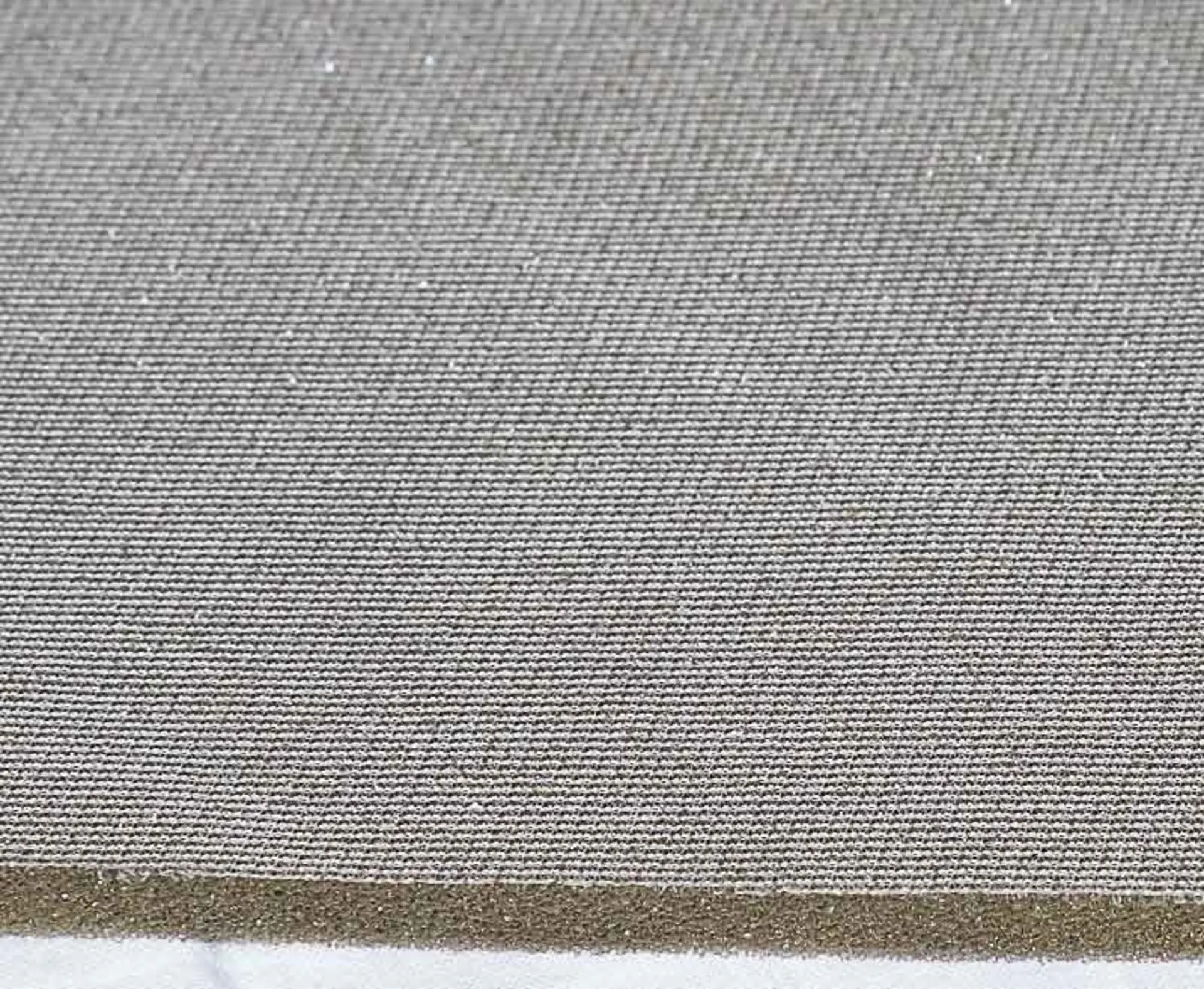 Beige/Graue Schaumstoffmatte zur Ausgleichung von Unebenheiten - 8mm Dicke