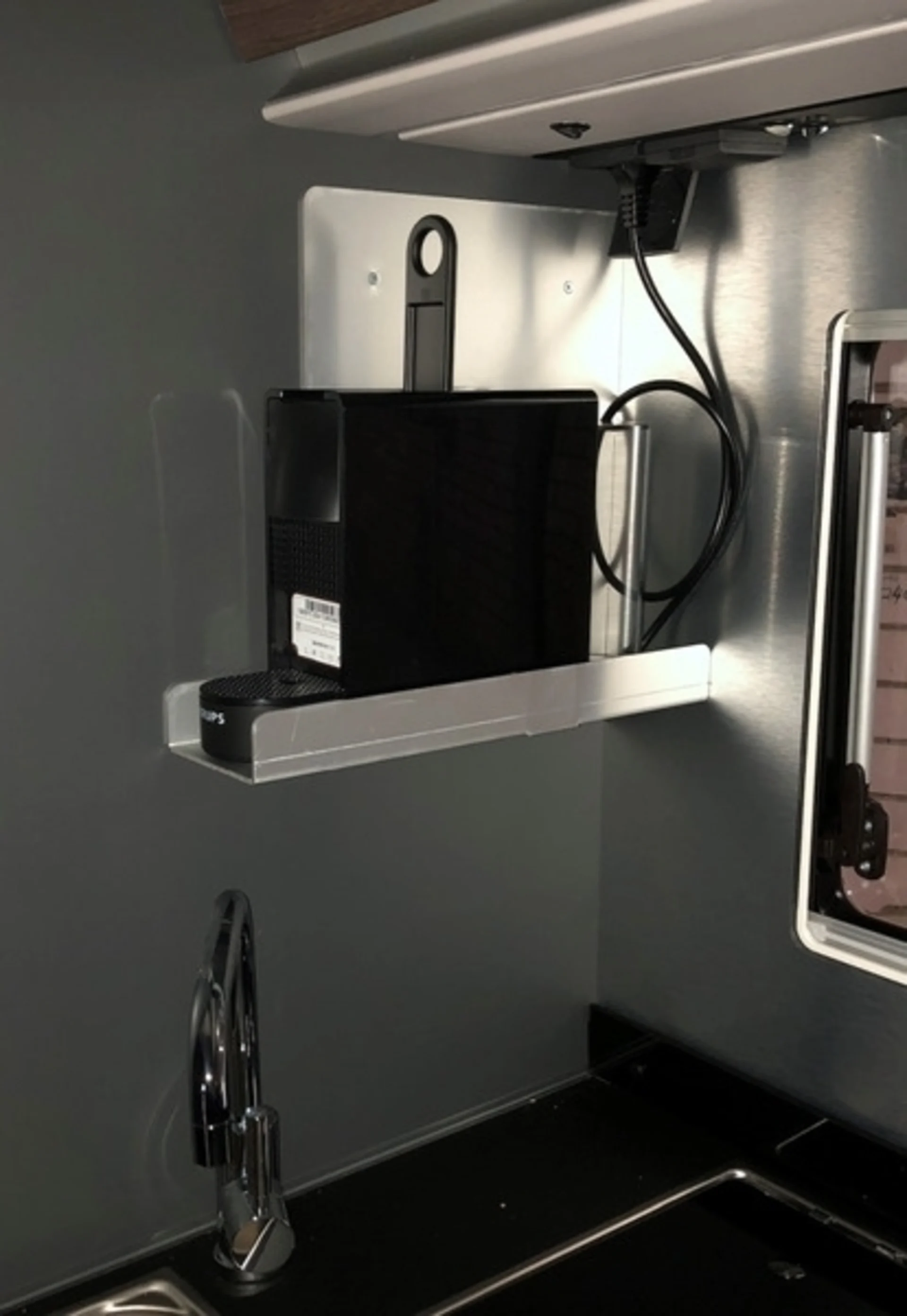 Nespresso Kaffeemaschinenhalter für Adria Fahrzeuge