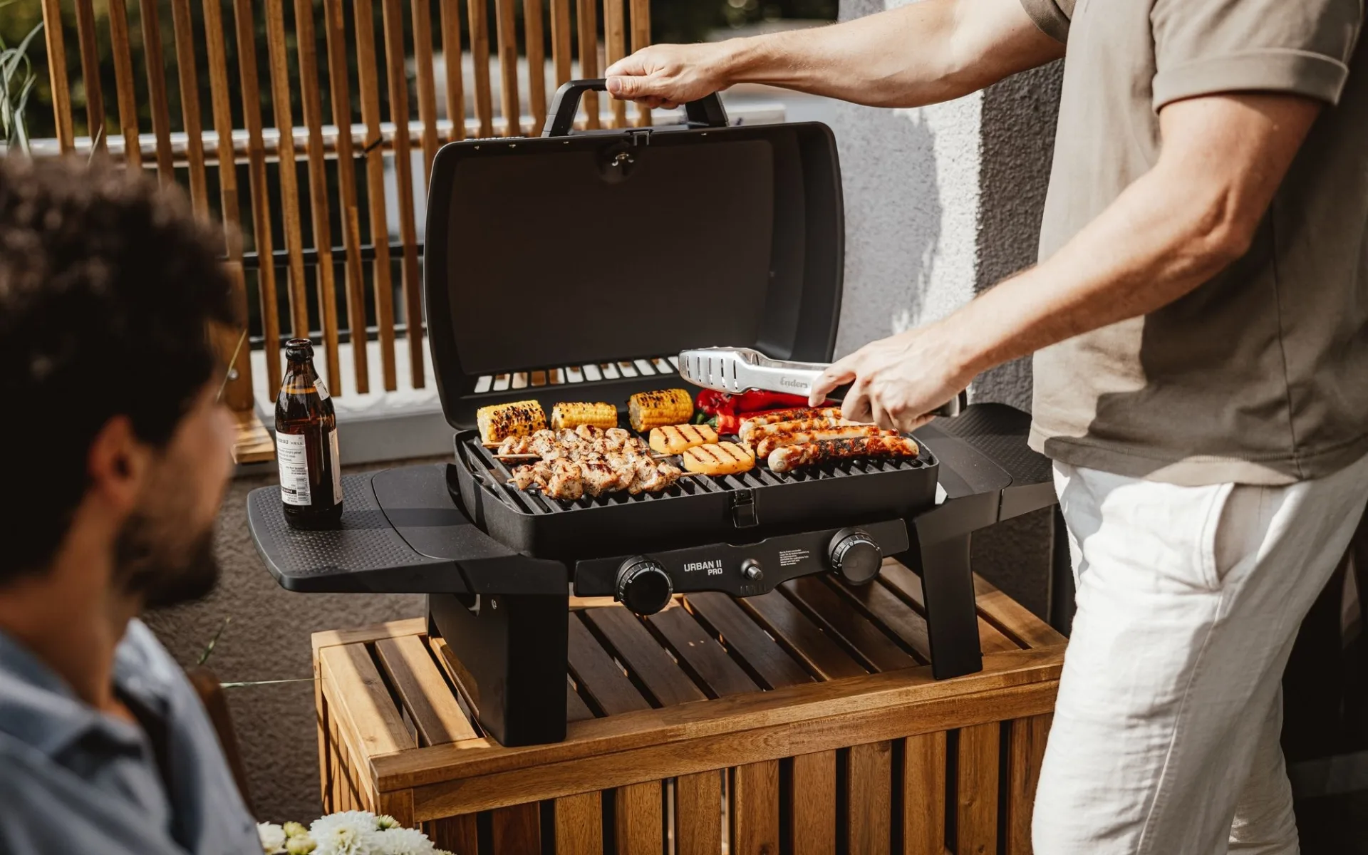 Enders Urban II Pro Caravan Gasgrill 30 mbar Enders Urban II Pro Caravan Gasgrill 30 mbar