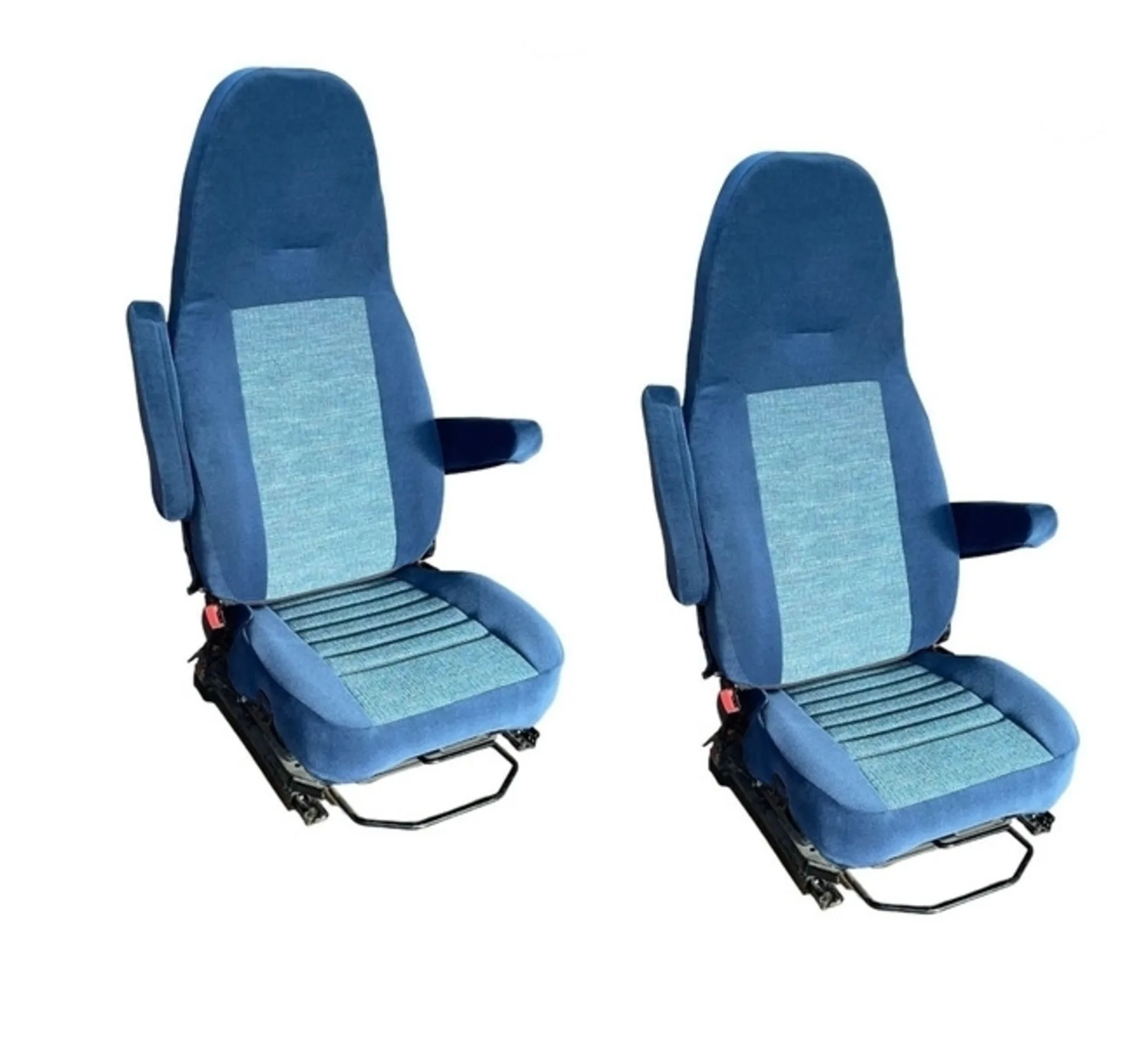 Schonbezug für Aguti-Sitze mit aufgesteckten Kopfstützen - Blau / Grau Schonbezug für Aguti-Sitze mit aufgesteckten Kopfstützen - Blau / Grau
