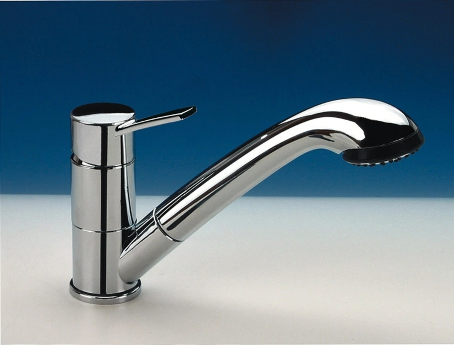 Wasseramratur CONTUR E - Mit Dusche Julia