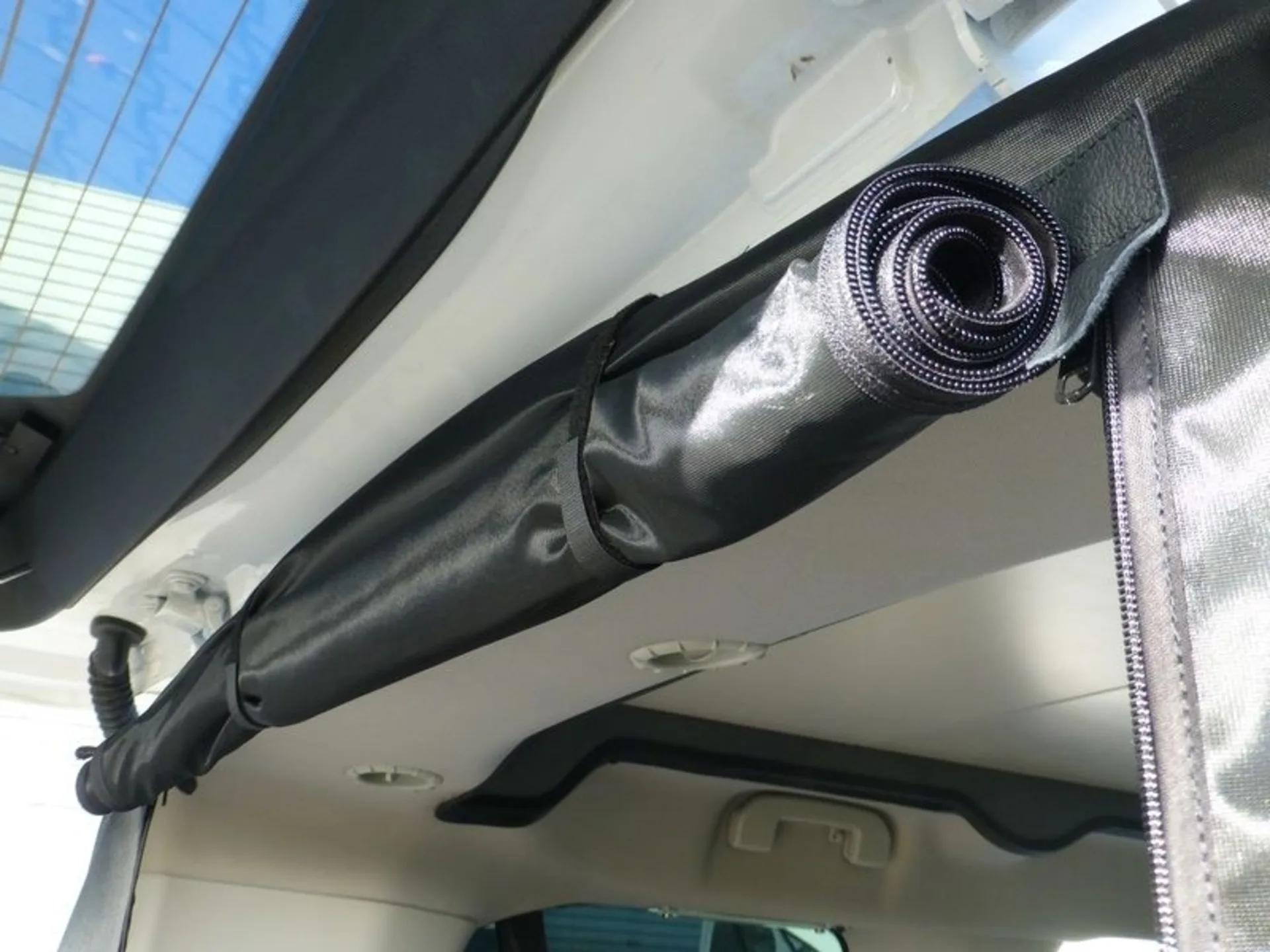 Moskitonetz für Heckklappe - passend für Citroen Spacetourer, Peugeot Traveller, Toyota Proace Verso und Opel Zafira Life/Vivaro C