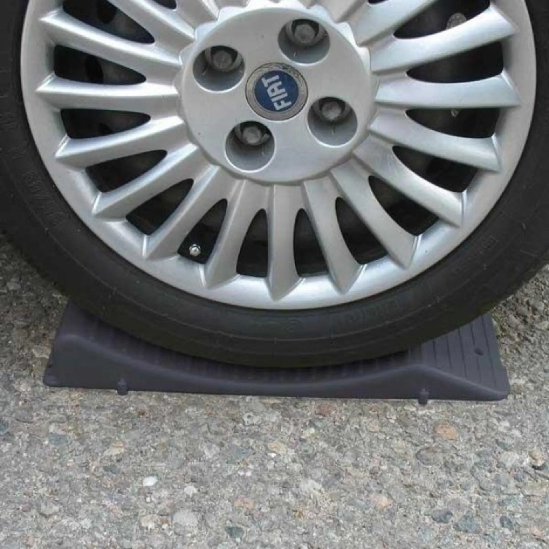 Cale Fiamma Wheel Saver