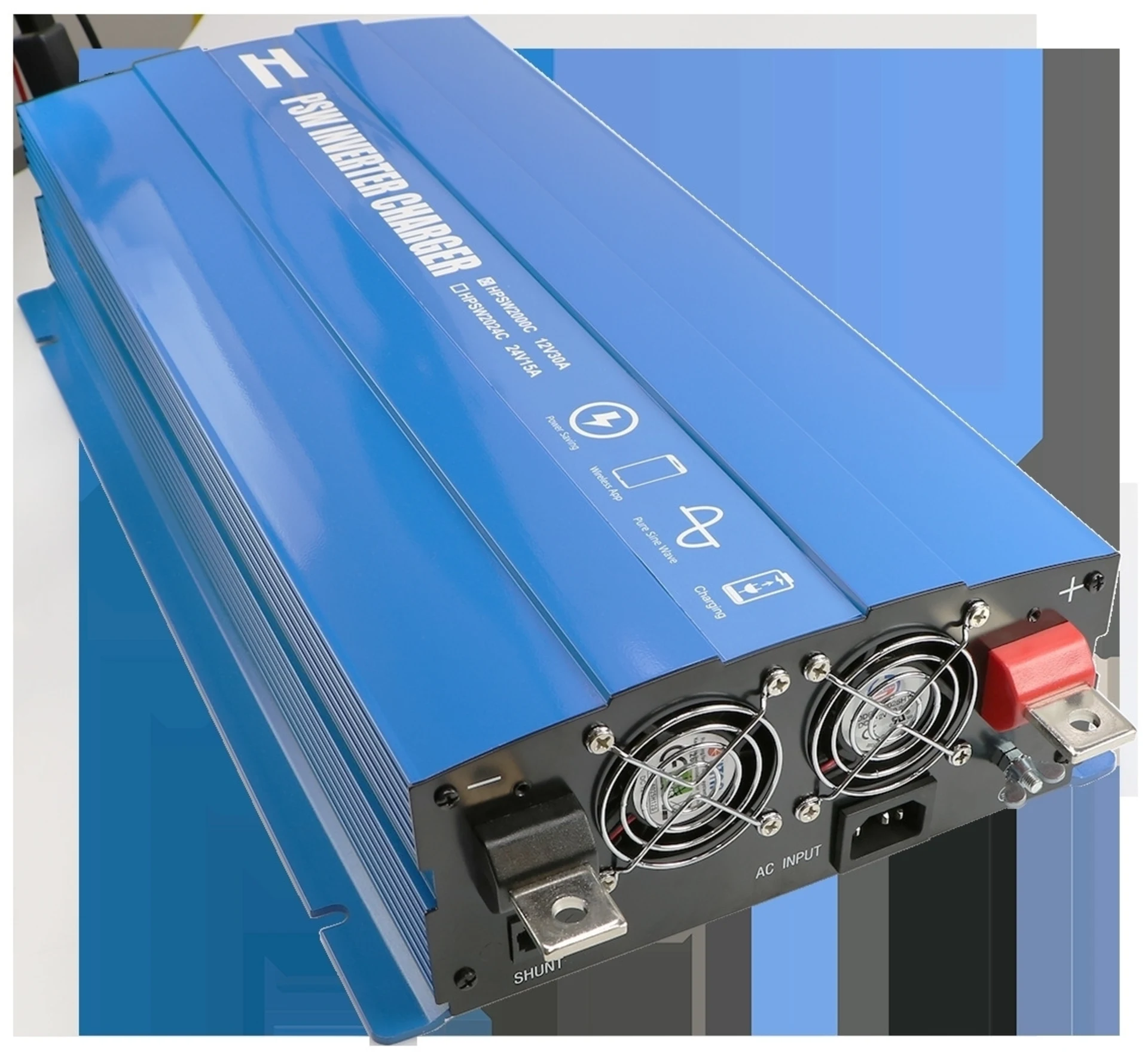 Sinus-Wechselrichter mit LCD Display 12 -> 230 V 2’000 W mit integriertem 30 A Ladegerät und NVS