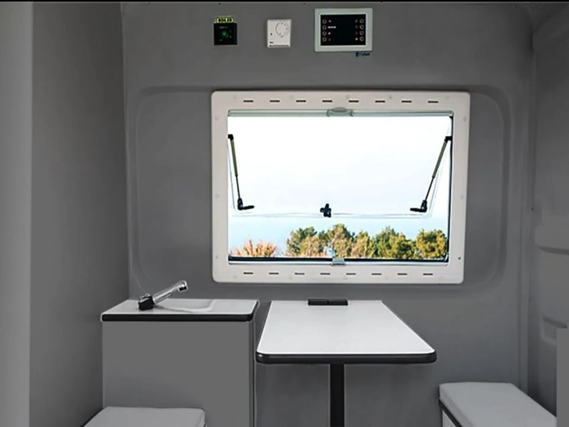 Mercedes-Benz Sprinter Seitenverkleidung und Innenverkleidungs-Platten, grau