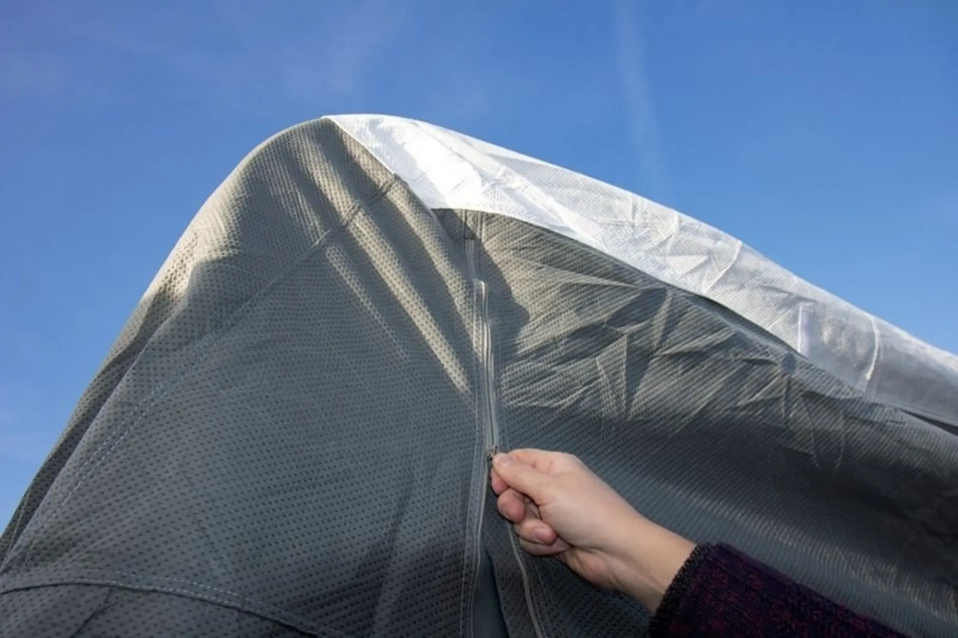 Wohnwagen Schutzhülle PREMIUM 590cm grau