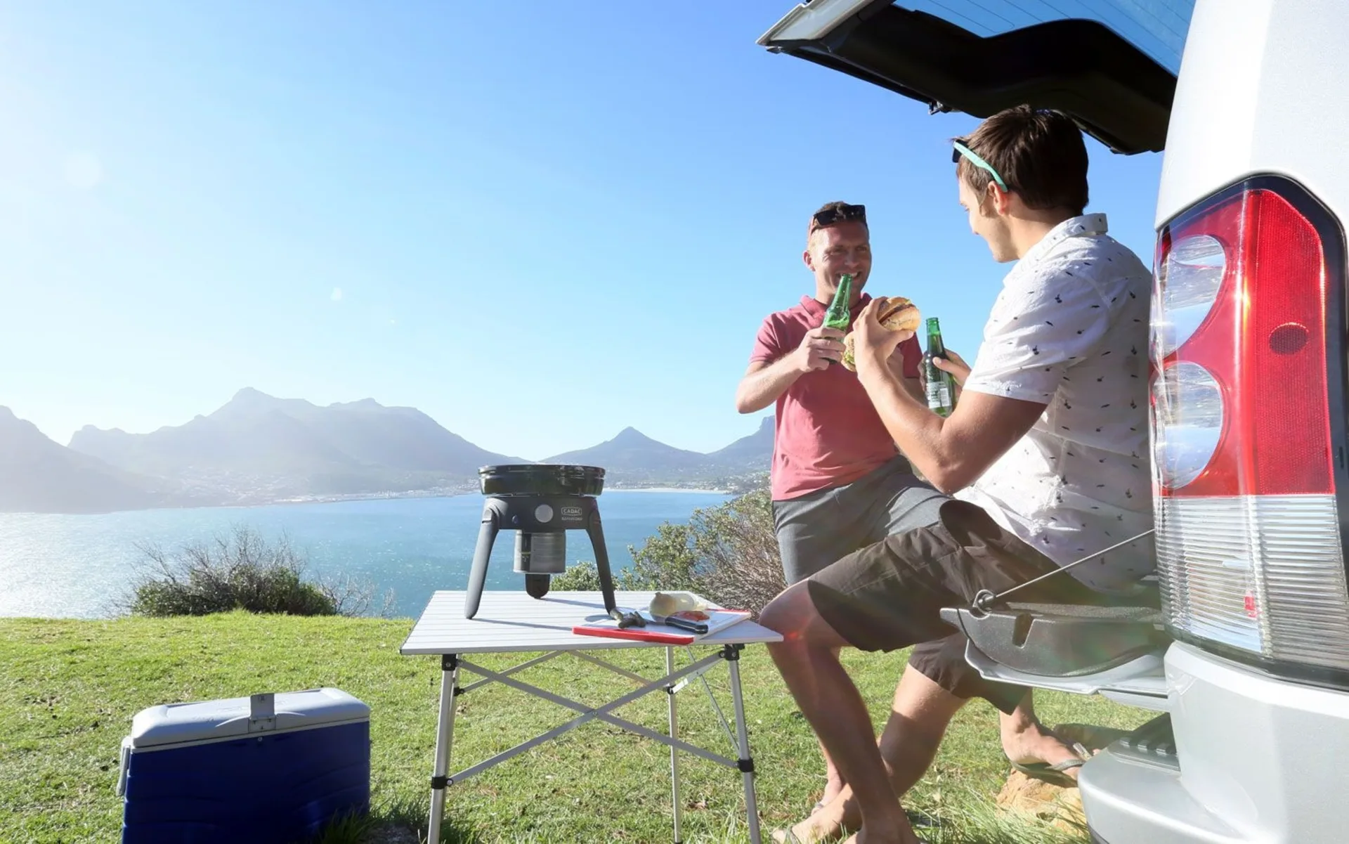 Cadac Safari Chef 30 HP Gasgrill mit Gaskartusche betrieben