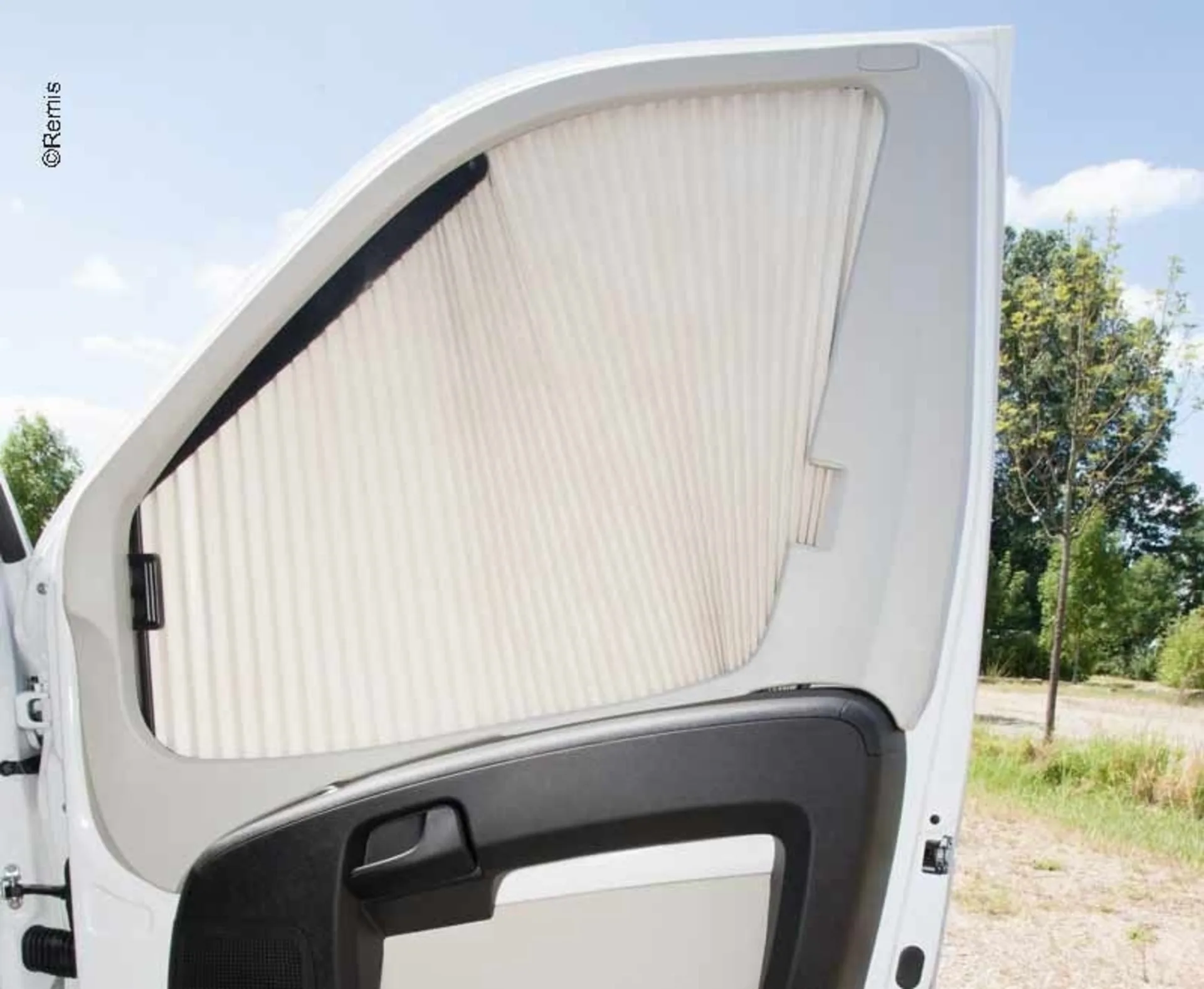 Seitenscheibenrollo REMIfront für Ducato ab 2011 in Beige