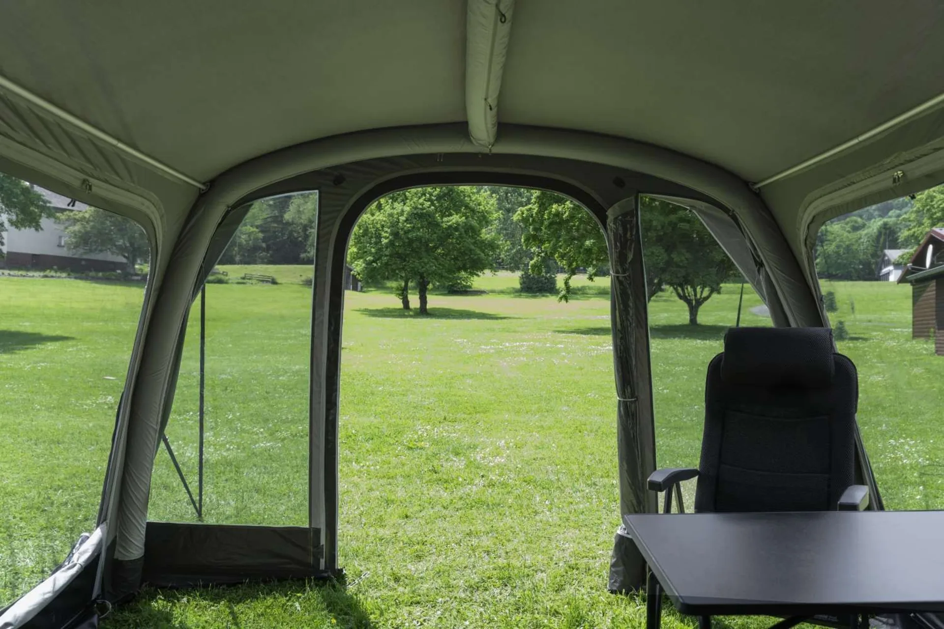 Westfield Orion 300 Busvorzelt
