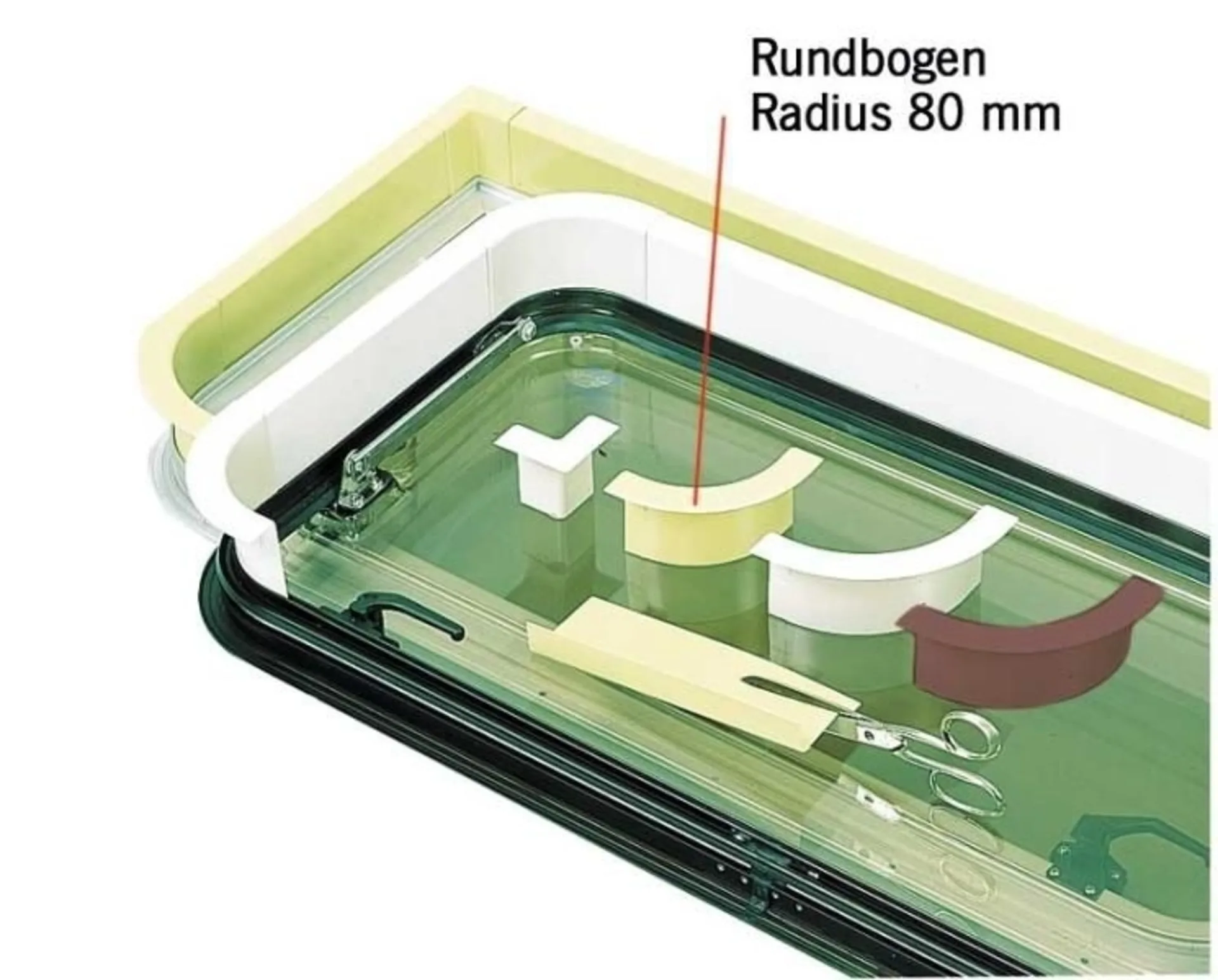 Fensterabdeckprofil mit Rundbogen und Fensterinnenprofil in hellgrau für Fensterecken
