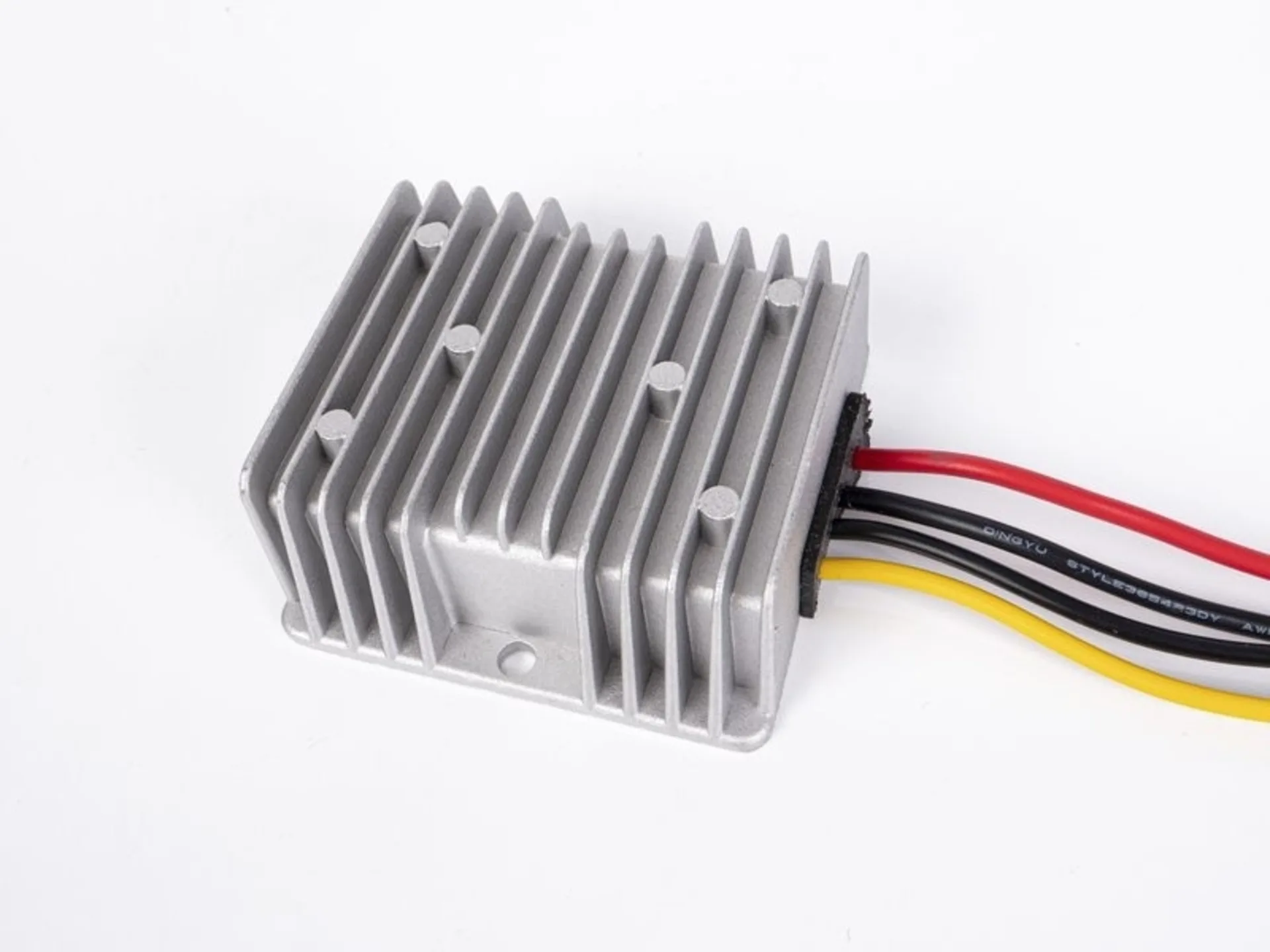 Carbest Spannungswandler von 12V auf 24V
