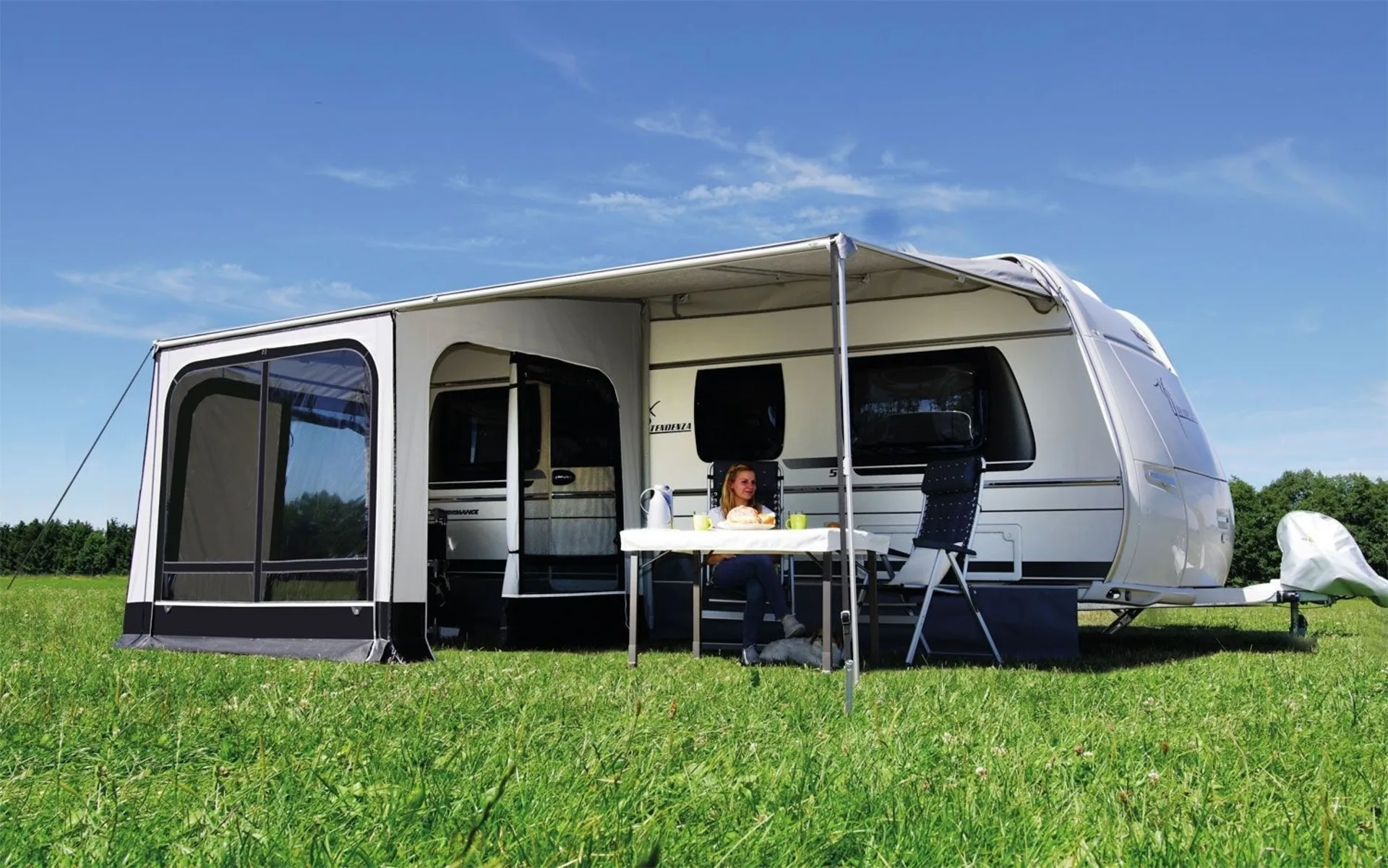 Wigo Rolli Plus Ambiente 250/8 Volleingezogenes Markisenzelt Umlaufmaß 946-980 cm