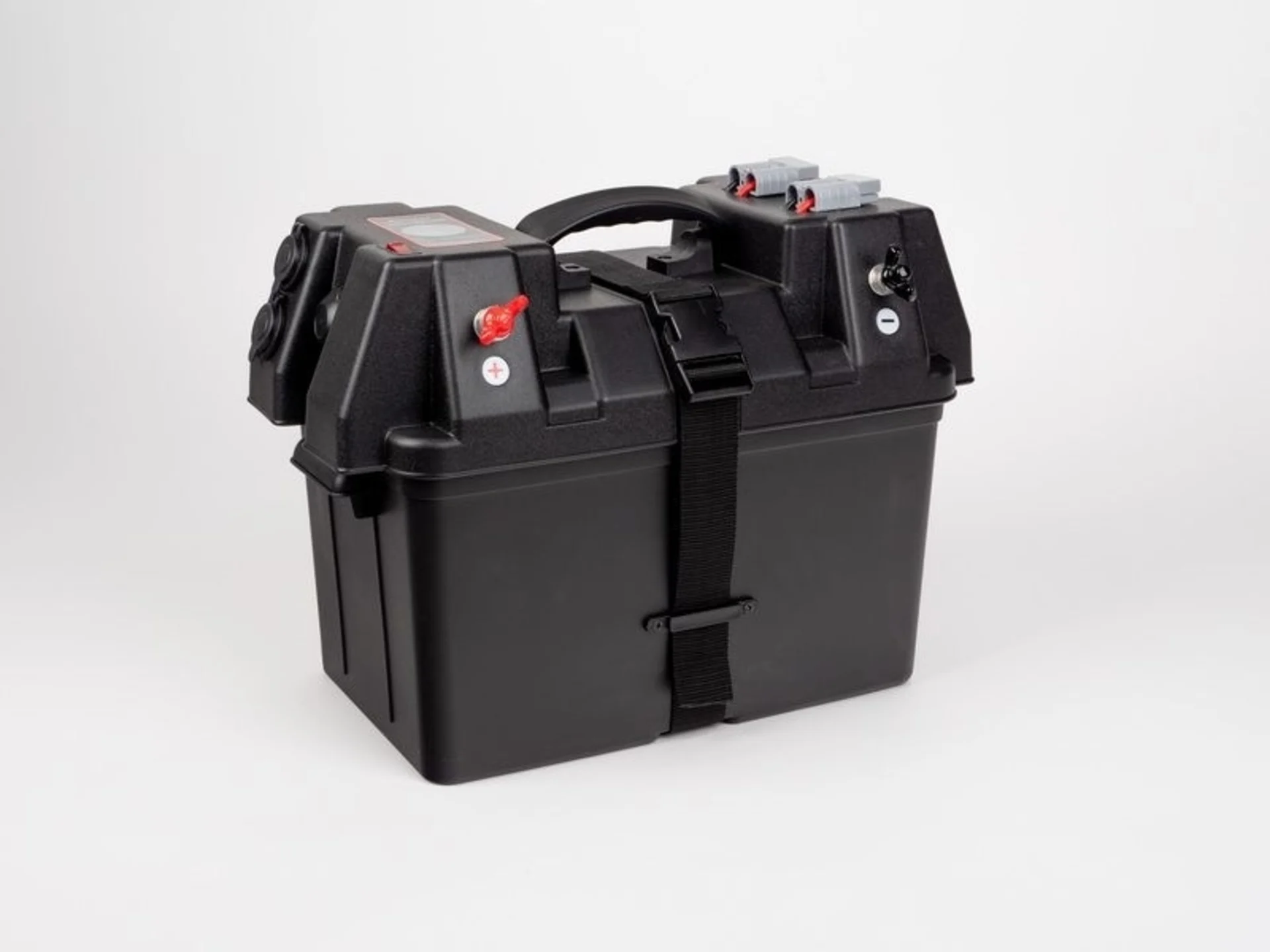 Carbest Batteriebox Energy-Station mit Aussenklemmen und Multifunktionsanschlüssen