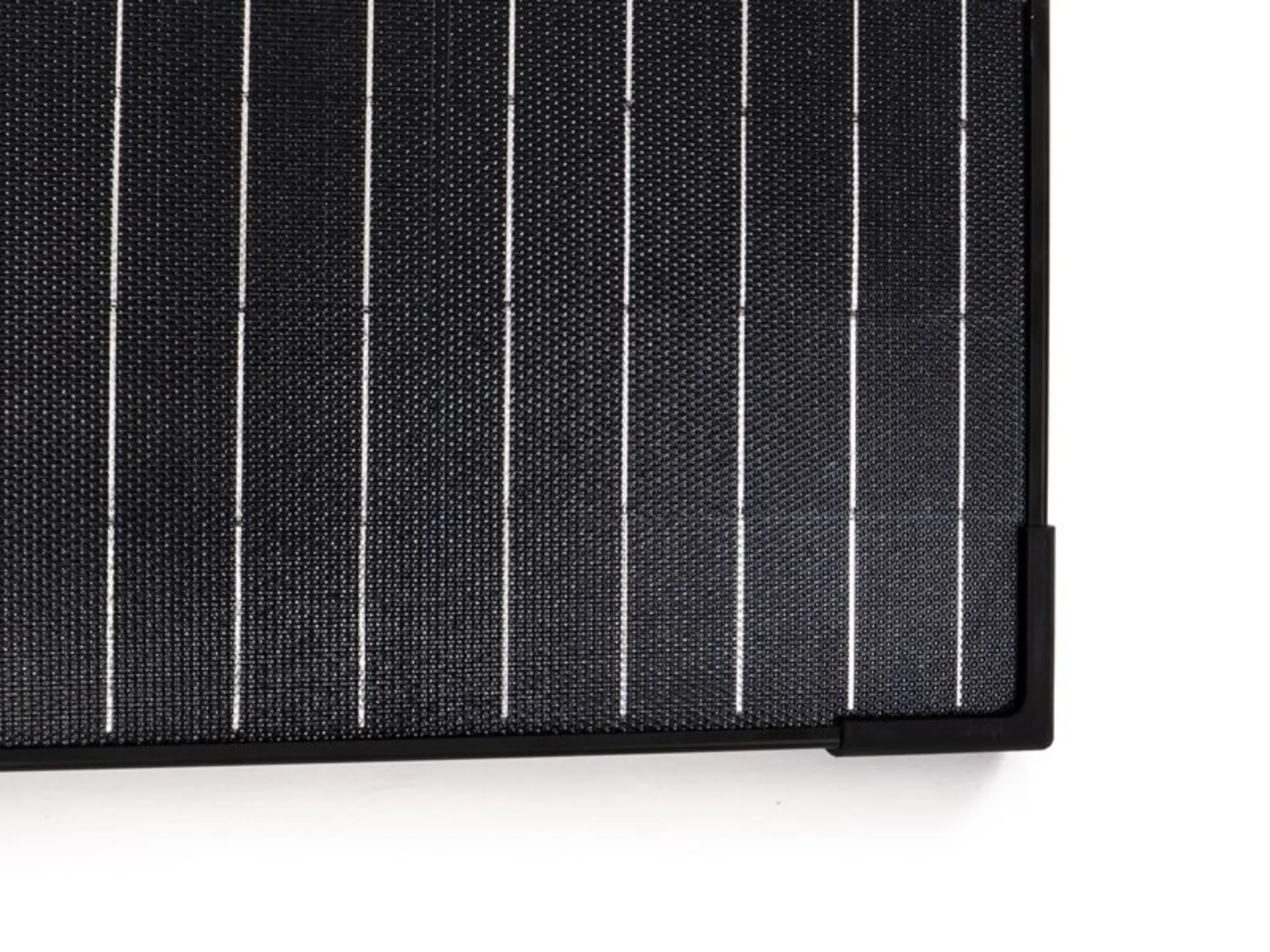 Kit valise solaire portable avec 130 watts de puissance et régulateur solaire