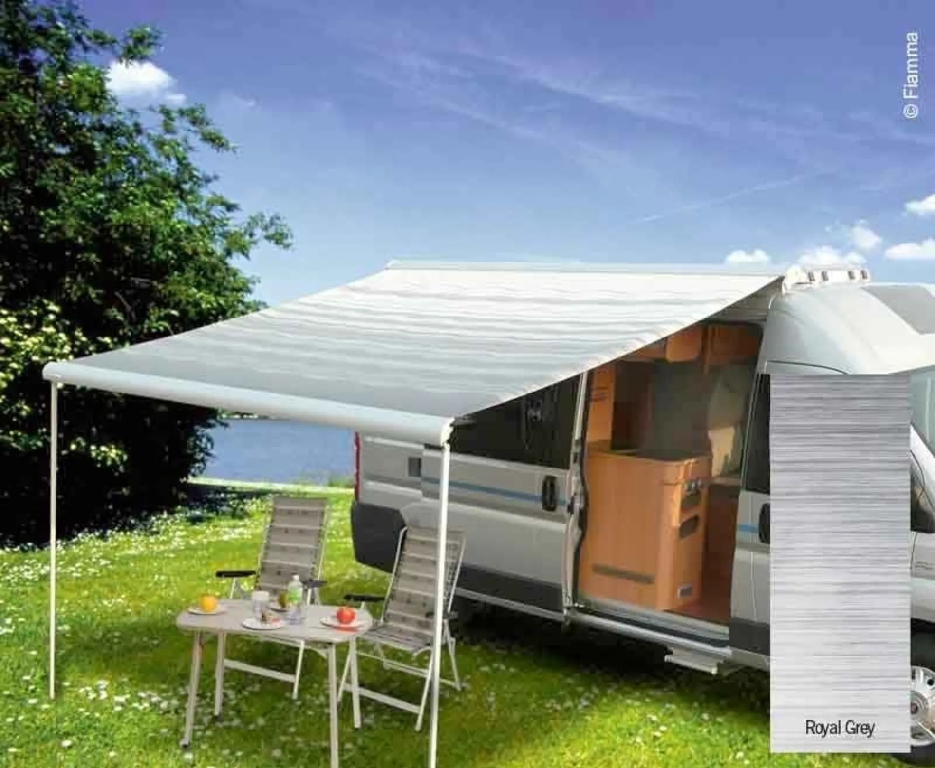 Fiamma F65 Eagle Ducato 369 Automatik-Markise in Polarweiss und Royalgrau
