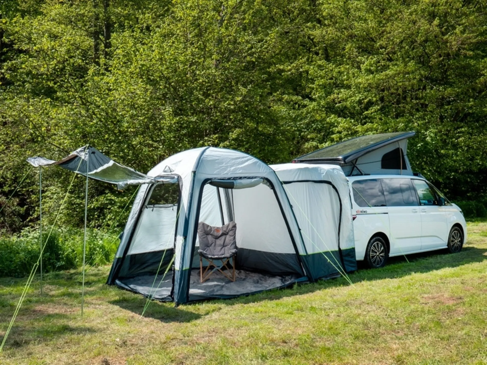 Tente arrière universelle Uni Van Air pour bus