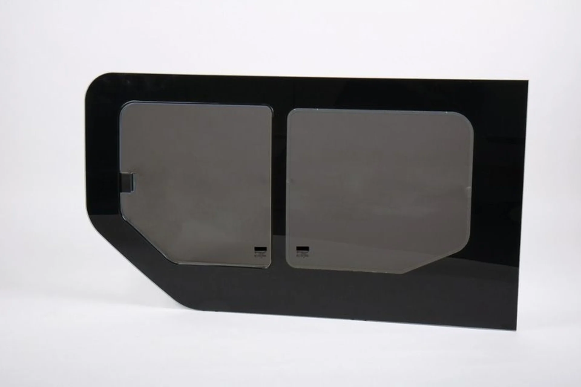 Carbest Schiebefenster Renault Trafic, dunkel getönt, für kR + lR Seitenfenster vorne aus Sicherheitsglas