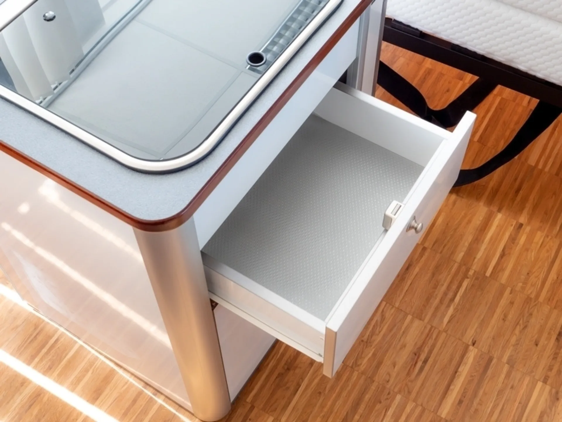 Antirutschfolie - Transparent - 45 x 150 cm Antirutschfolie - Transparent - 45 x 150 cm