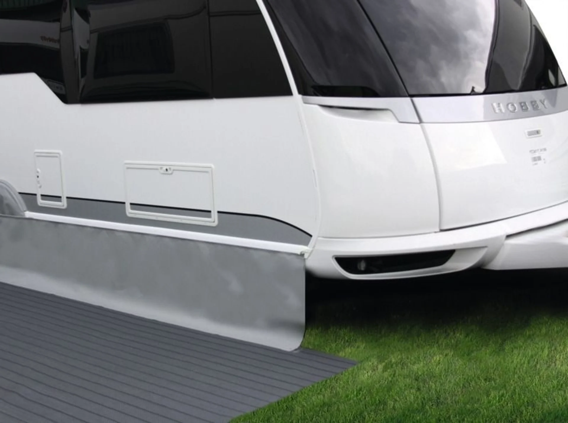 Bodenschürze für Wohnwagen in hellgrau, 75cm hoch