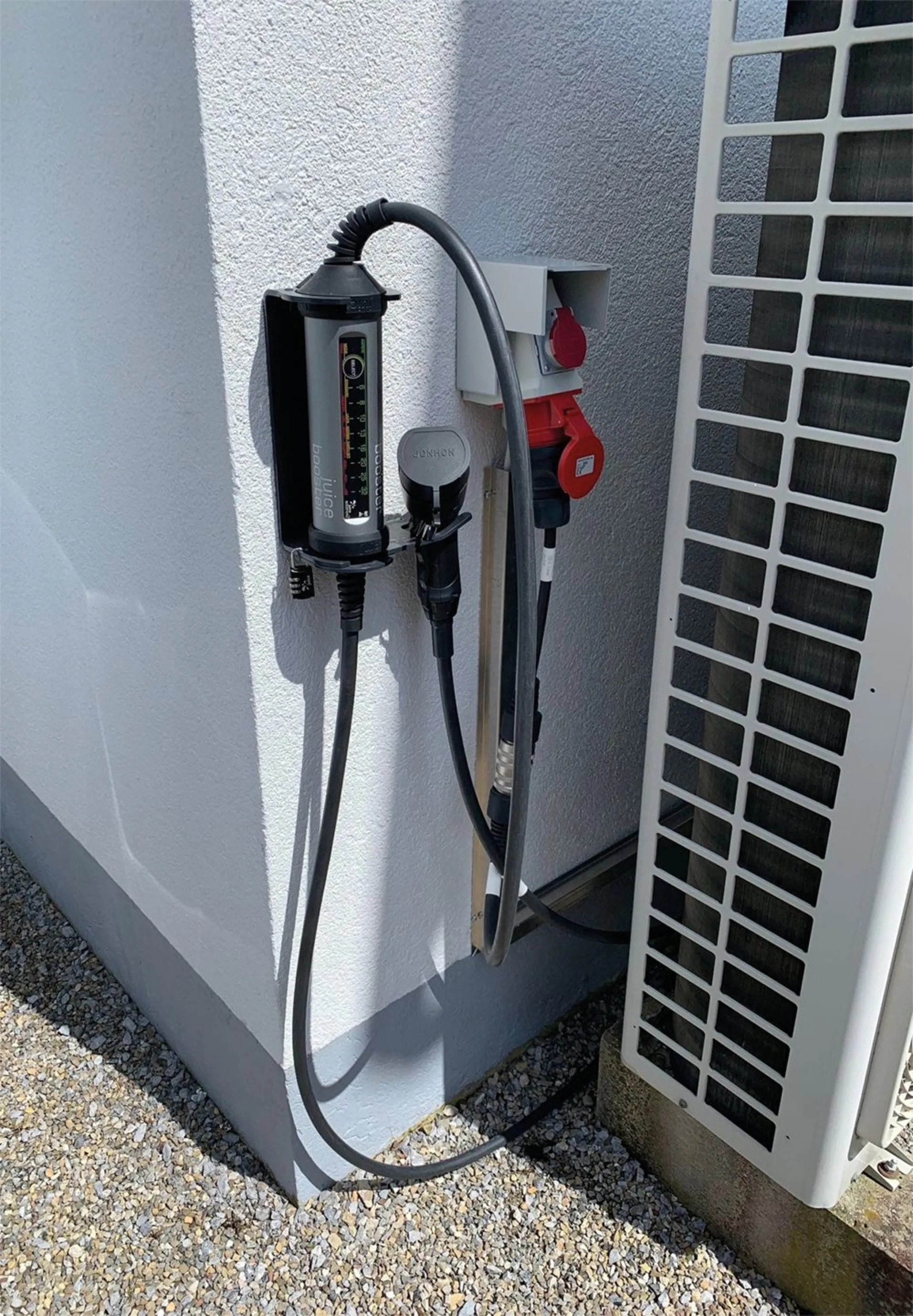 Mobile Ladestation für ALLE Typ 1 eFahrzeuge