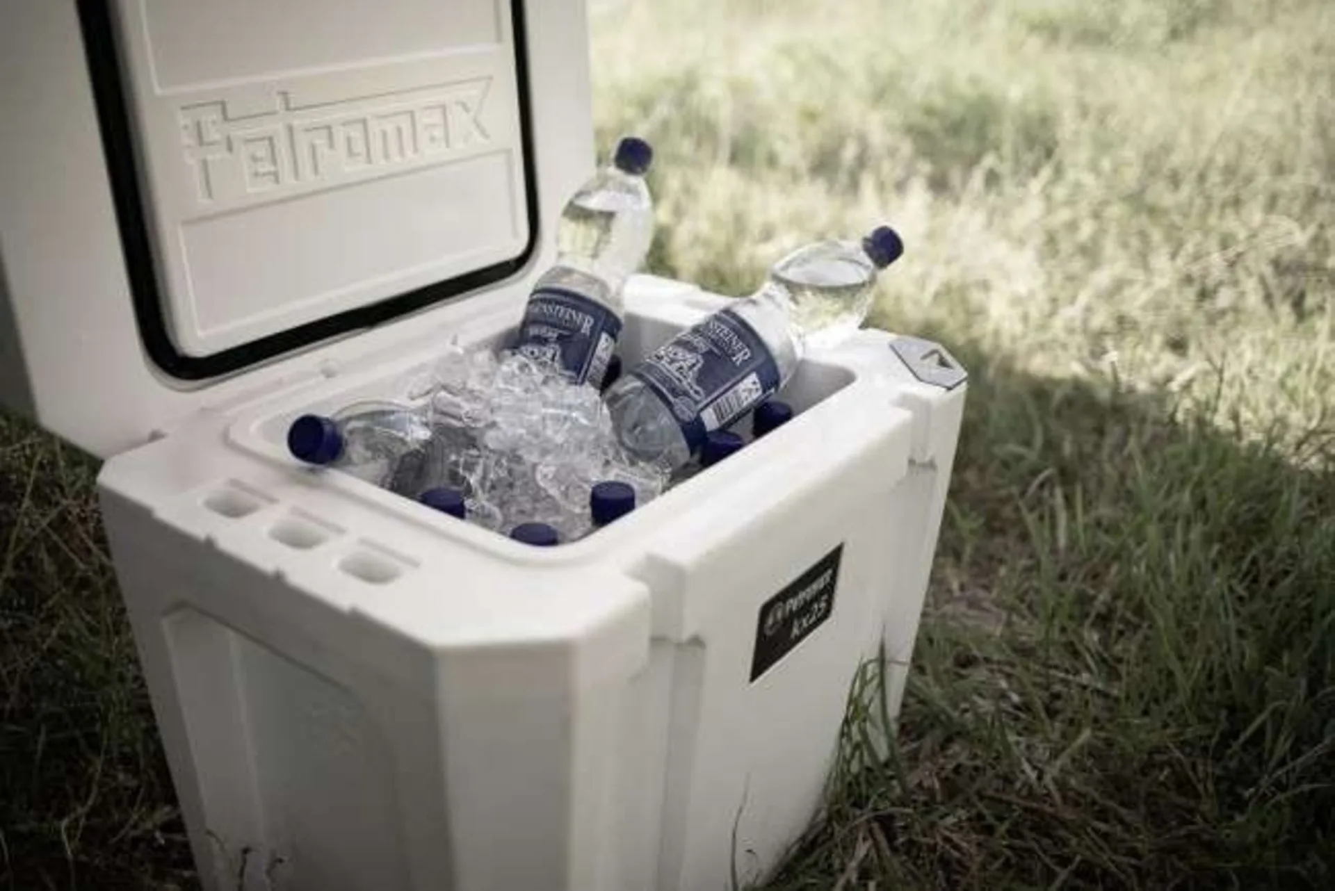 Petromax Passiv-Kühlbox 25 Liter weiß