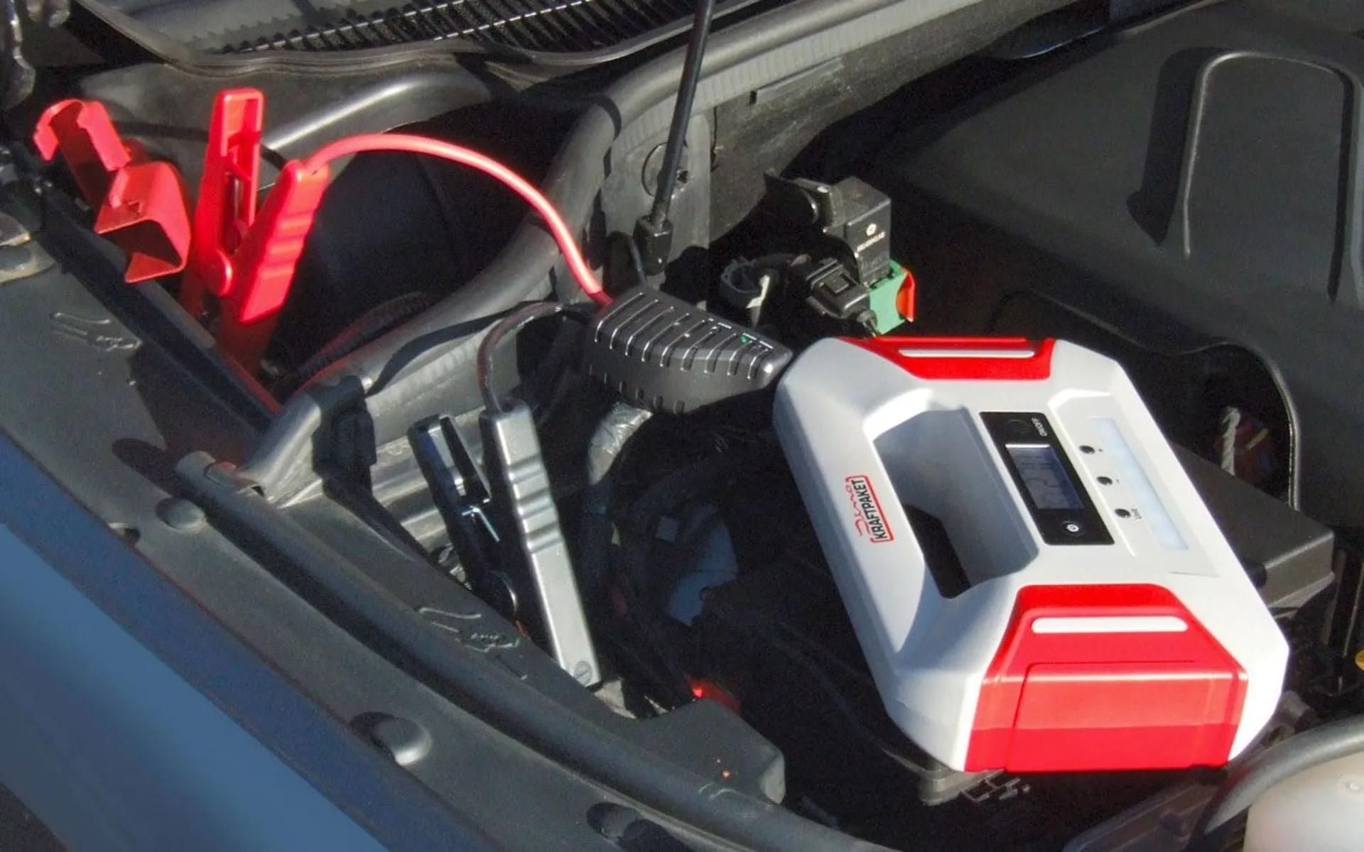 Dino Kraftpaket Démarreur / Jumpstarter 12 V / 600 A