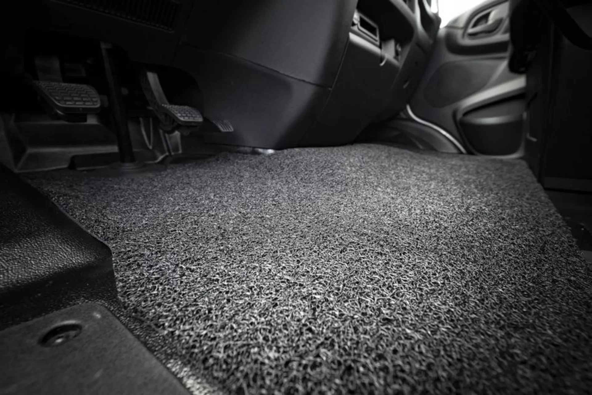 Fussmatte aus Weich-PVC für Mercedes Sprinter 2006-2018, 10 mm stark mit Antirutsch-Unterseite