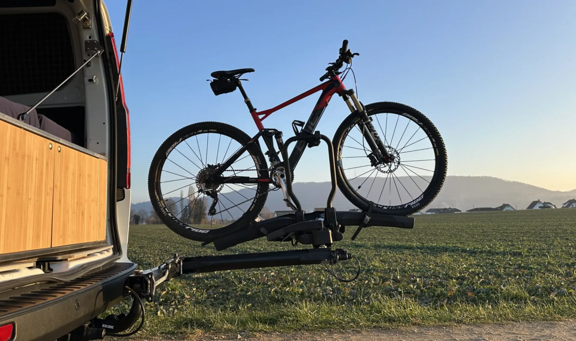 SpaceMaker L - schwenkbarer Adapter für Fahrradträger (Version 04/24)
