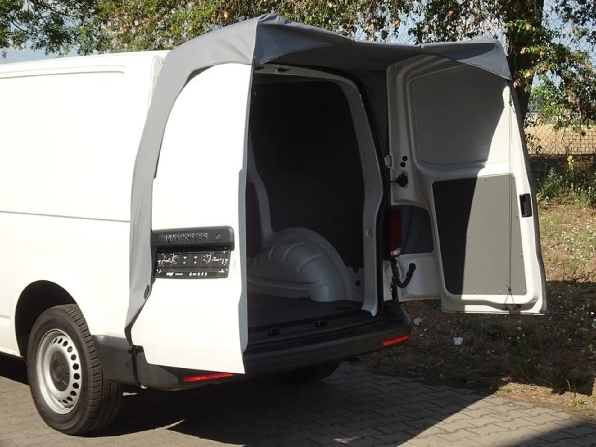 VW T5/T6/T6.1 Heck-Sonnendach mit Flügeltüren