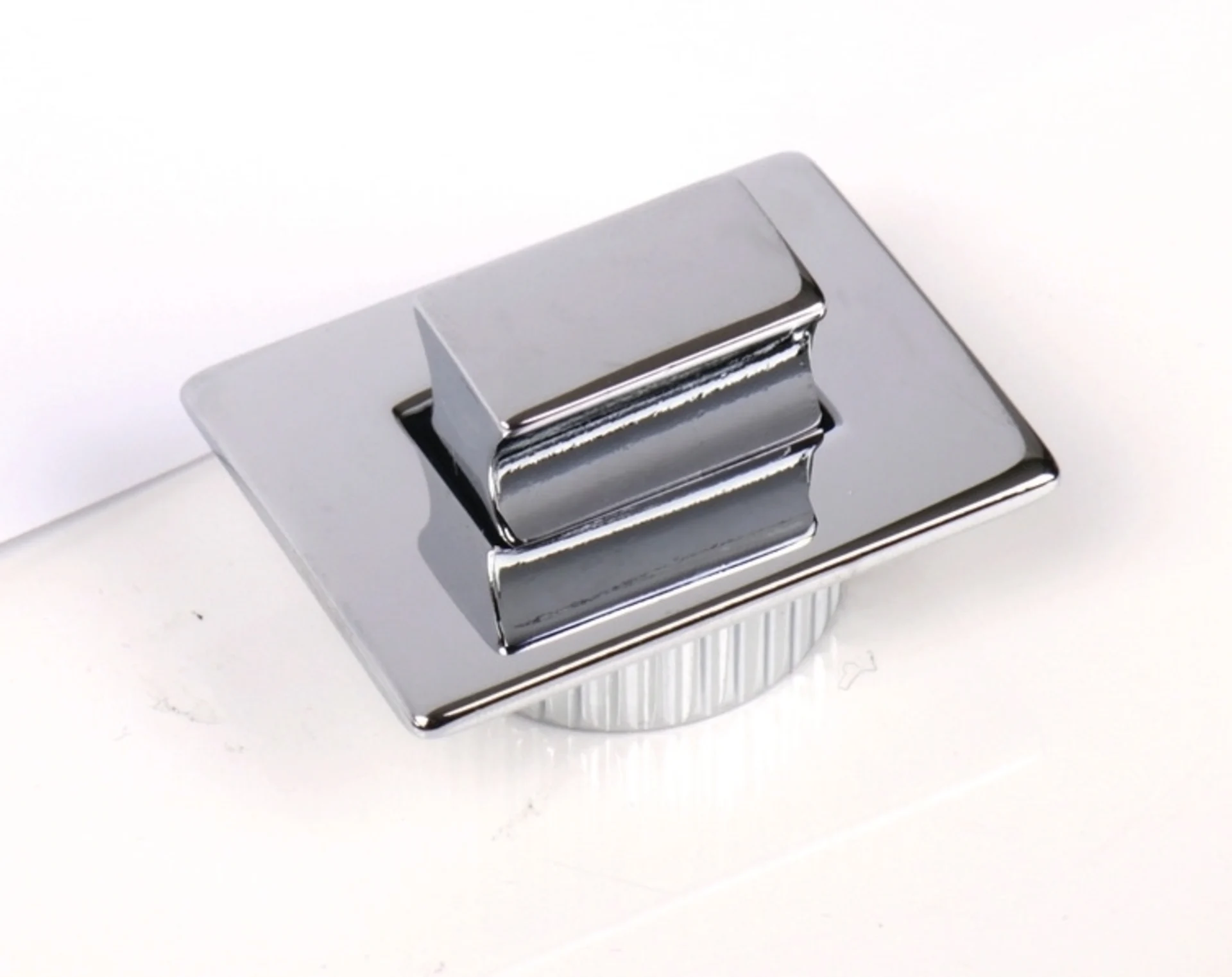 Serrure de meuble Push Lock pour épaisseur de porte 14-16 mm, zamak chromé