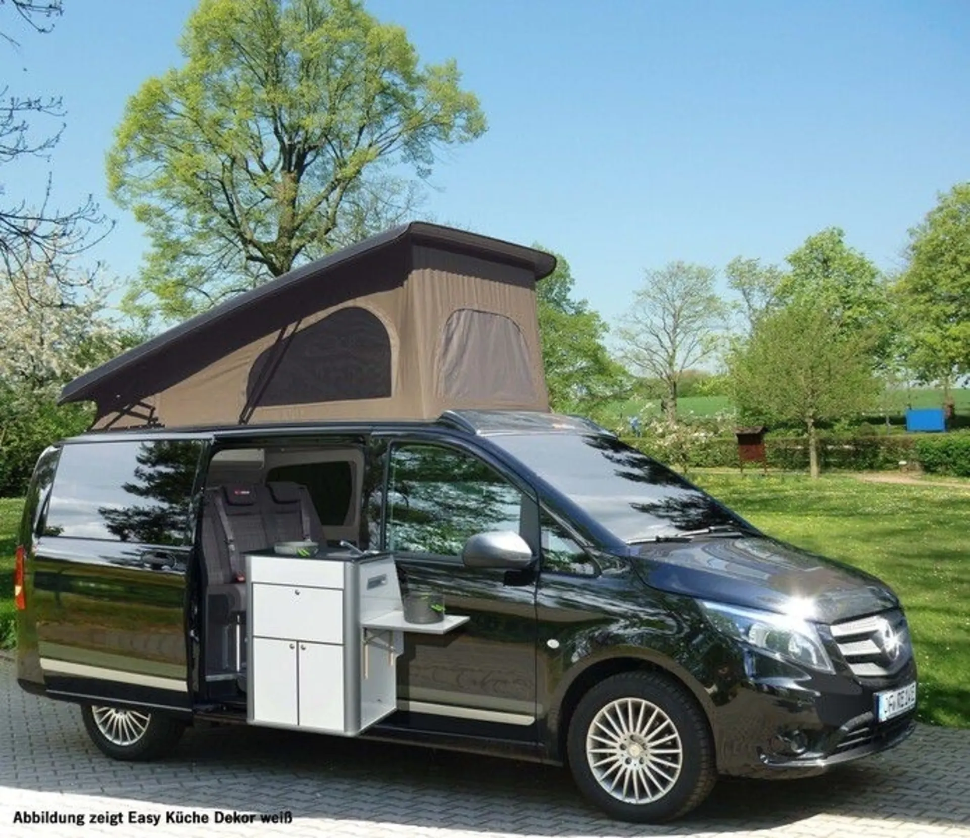 EASY-KÜCHE - Multifunktionales Küchenteil für Volkswagen T6/T5 Kombi und Mercedes Vito lang Kombi in Mattschwarz (Montage rechts)