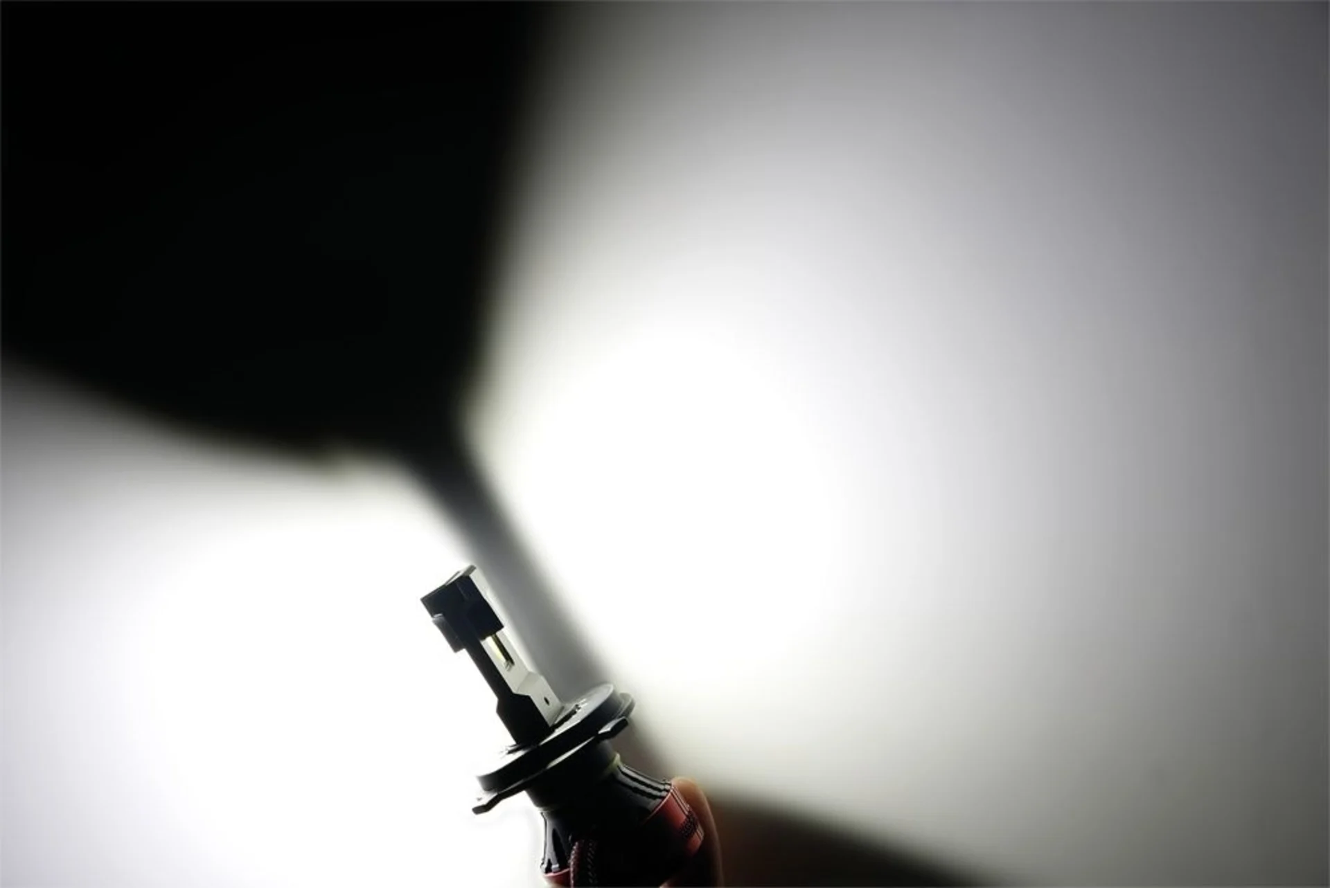 2 Stk. H4-LED Lampen 12 V 5’000 lm P43t, 60 / 55 W, 6’500 K, CAN-Bus kompatibel - sehr hell
