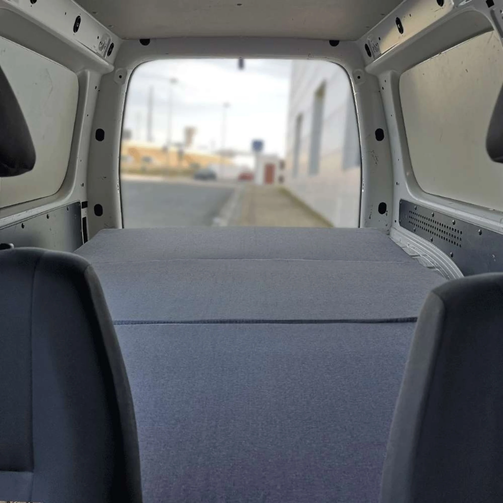 Matelas pour le coffre, compatible avec différents modèles de voiture, avec mousse viscoélastique