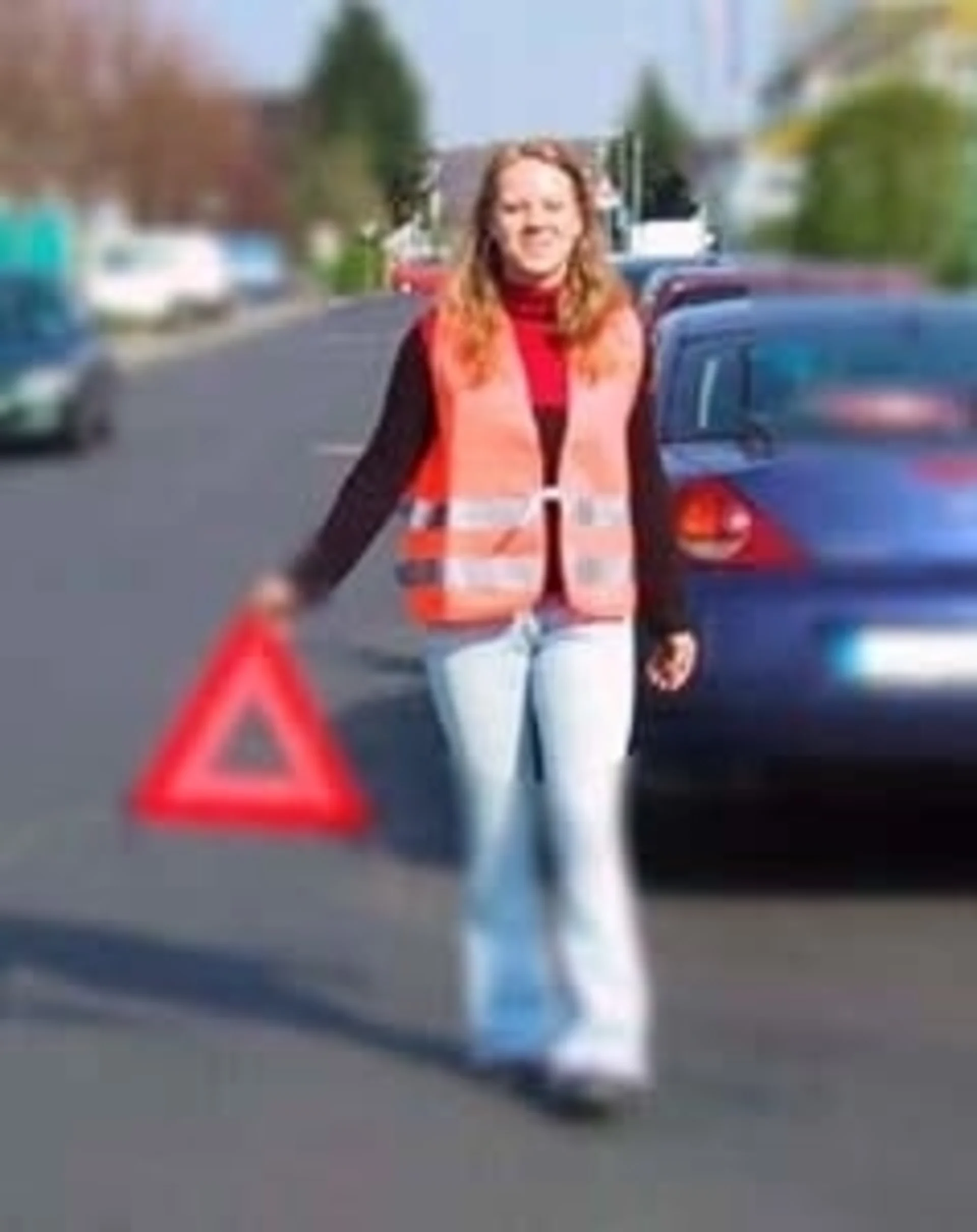Gelbe Warnweste gemäss ES/P Vorschrift für den Pannenfall