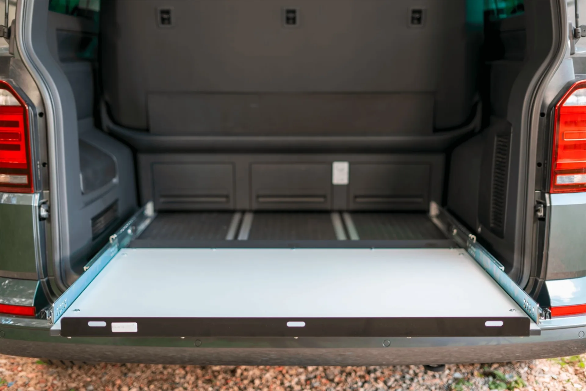 BusBoxx heckBOXX flex VW T5 / T6 / T6.1 Multivan / Beach Heckauszugs-Modul Auszugstiefe 650 mm